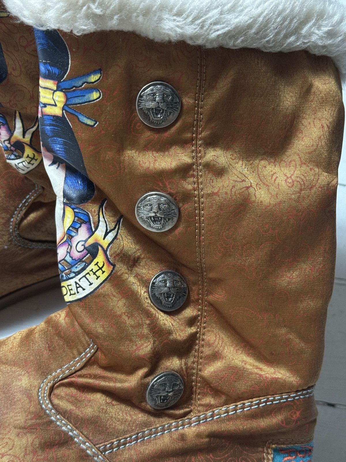 Ed Hardy VINTAGE ED HARDY FLUFFY FUR UGG UNT 2000s BOOTS Size US 7 / IT 37 - 3 Thumbnail