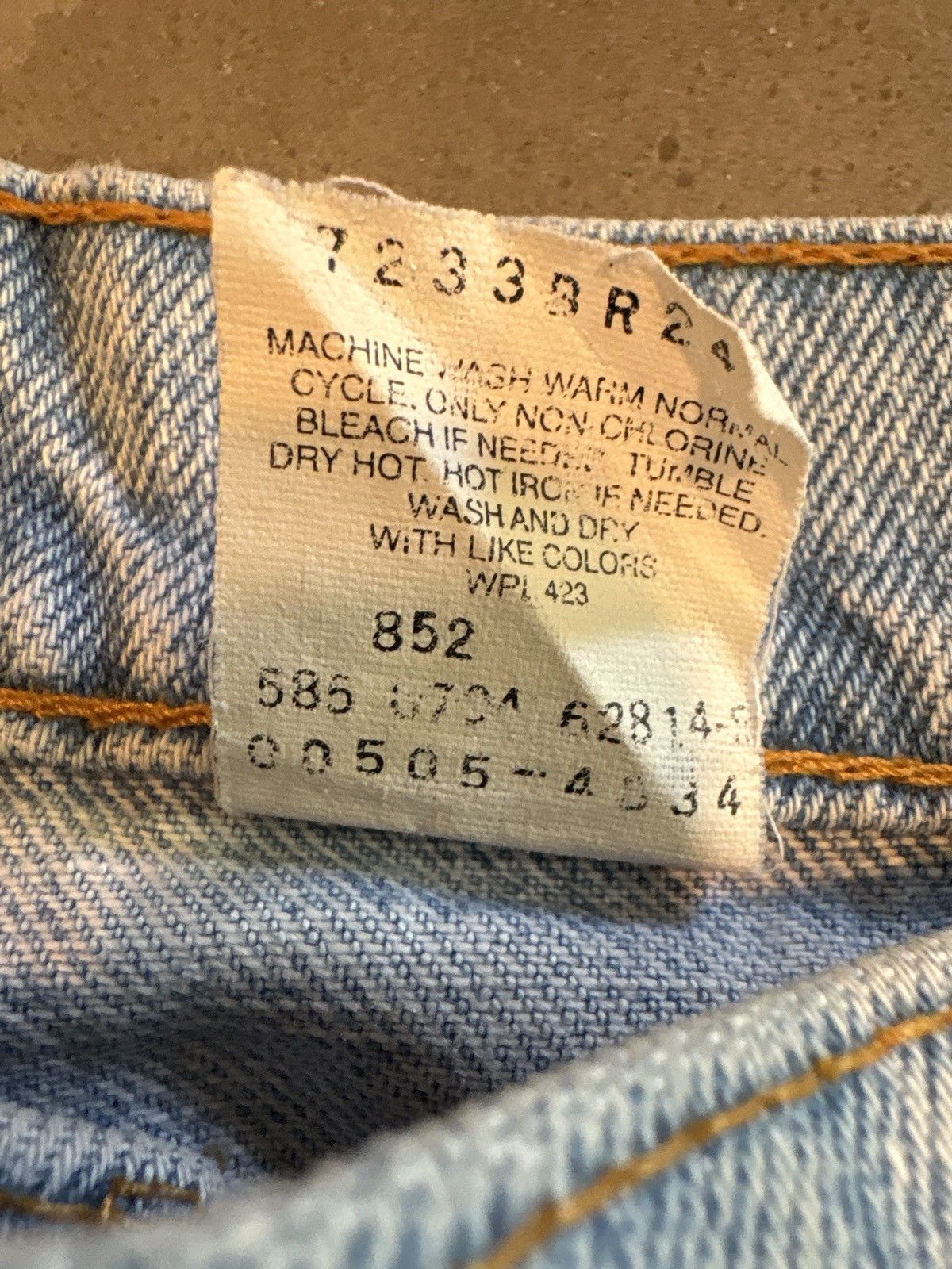 Levi's × Vintage Size 29x28 Vintage 90s Levi's 505 Faded Blue Jeans Size US 29 - 11 Thumbnail
