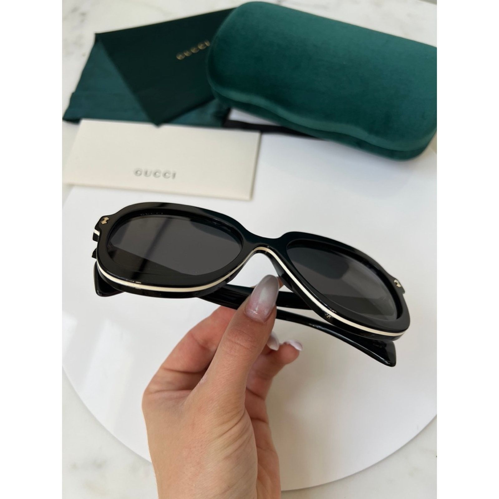 Gucci NEW Gucci GG1240S Black Oversized Rounded Sunglasses Size ONE SIZE - 4 Thumbnail