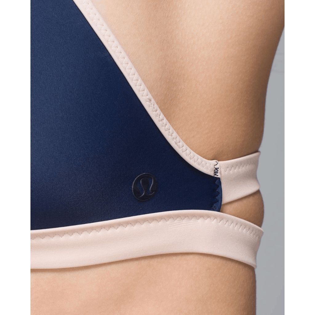 Lululemon Lululemon Women's Size 8 Navy Naked Surf to Sand Triangle Bi Size M / US 6-8 / IT 42-44 - 7 Thumbnail