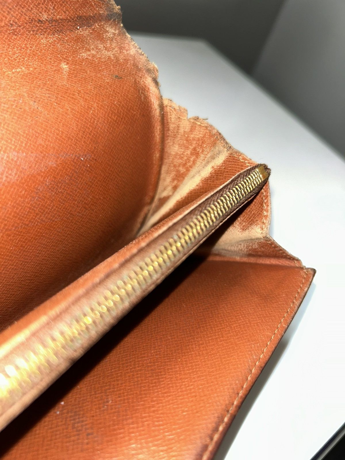 Louis Vuitton Louis Vuitton Monogram Sarah Wallet CA0966 Size ONE SIZE - 7 Thumbnail