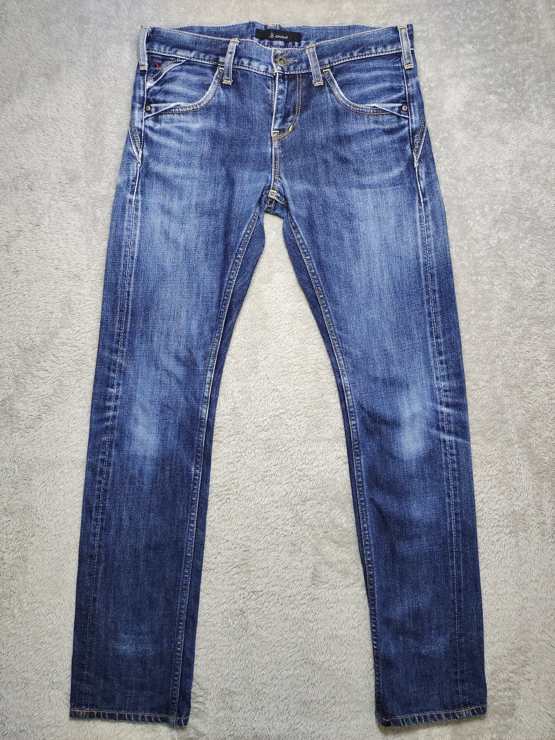 JOHNBULL BUCKLE BACK STRAIGHT CUT JEANS