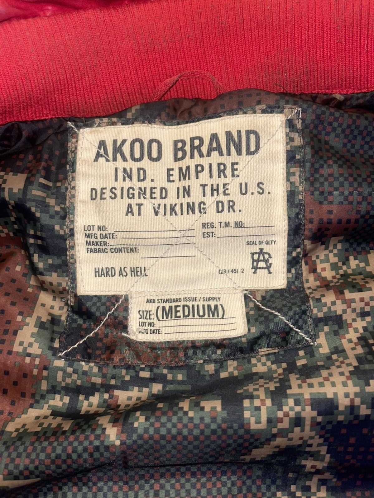AKOO Vintage Y2K AKOO Puffer Vest - Bright Red w/ Camouflage Size US M / EU 48-50 / 2 - 5 Thumbnail