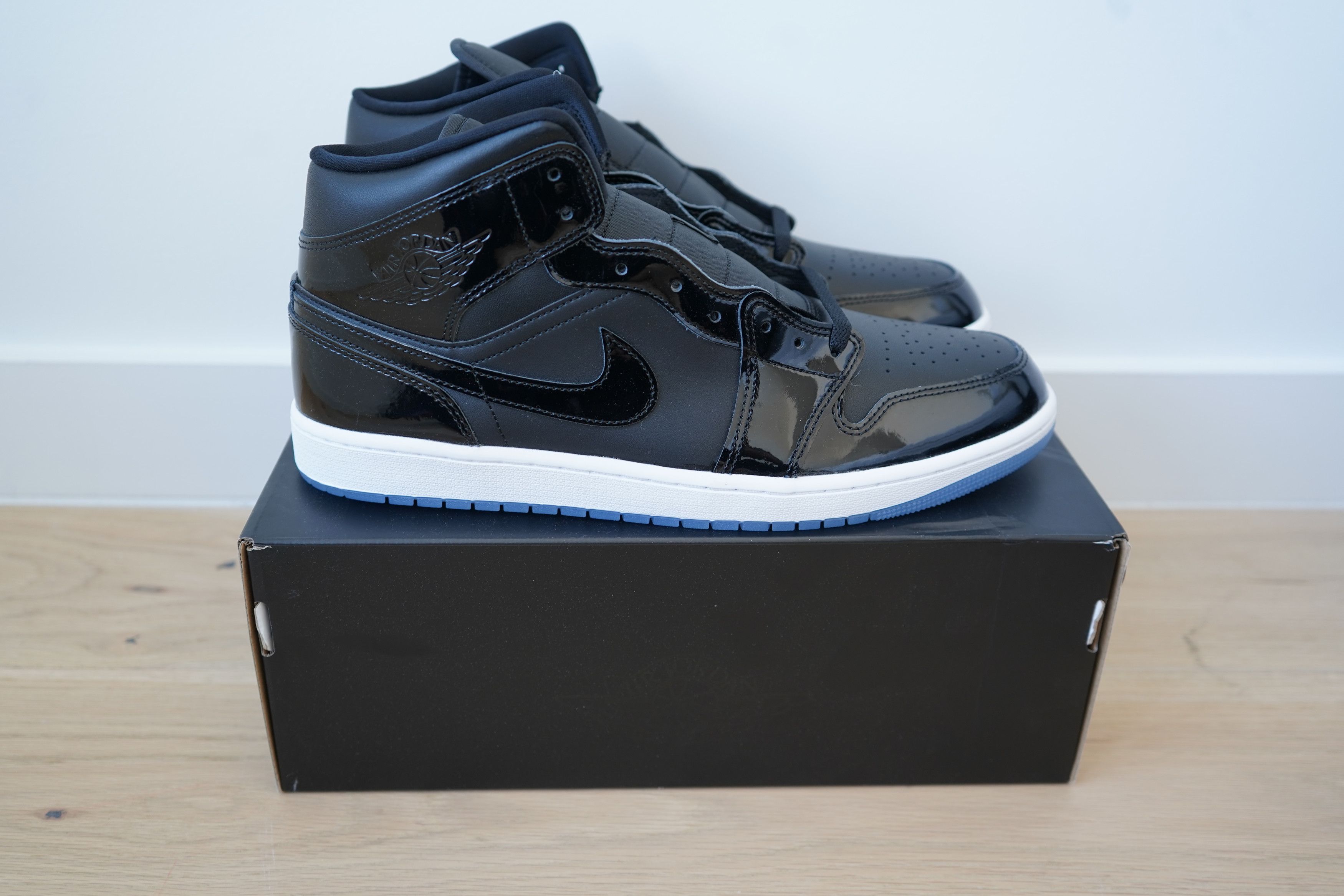 Jordan Brand Air Jordan 1 Mid SE "Space Jam" Size US 14 / EU 47 - 2 Thumbnail