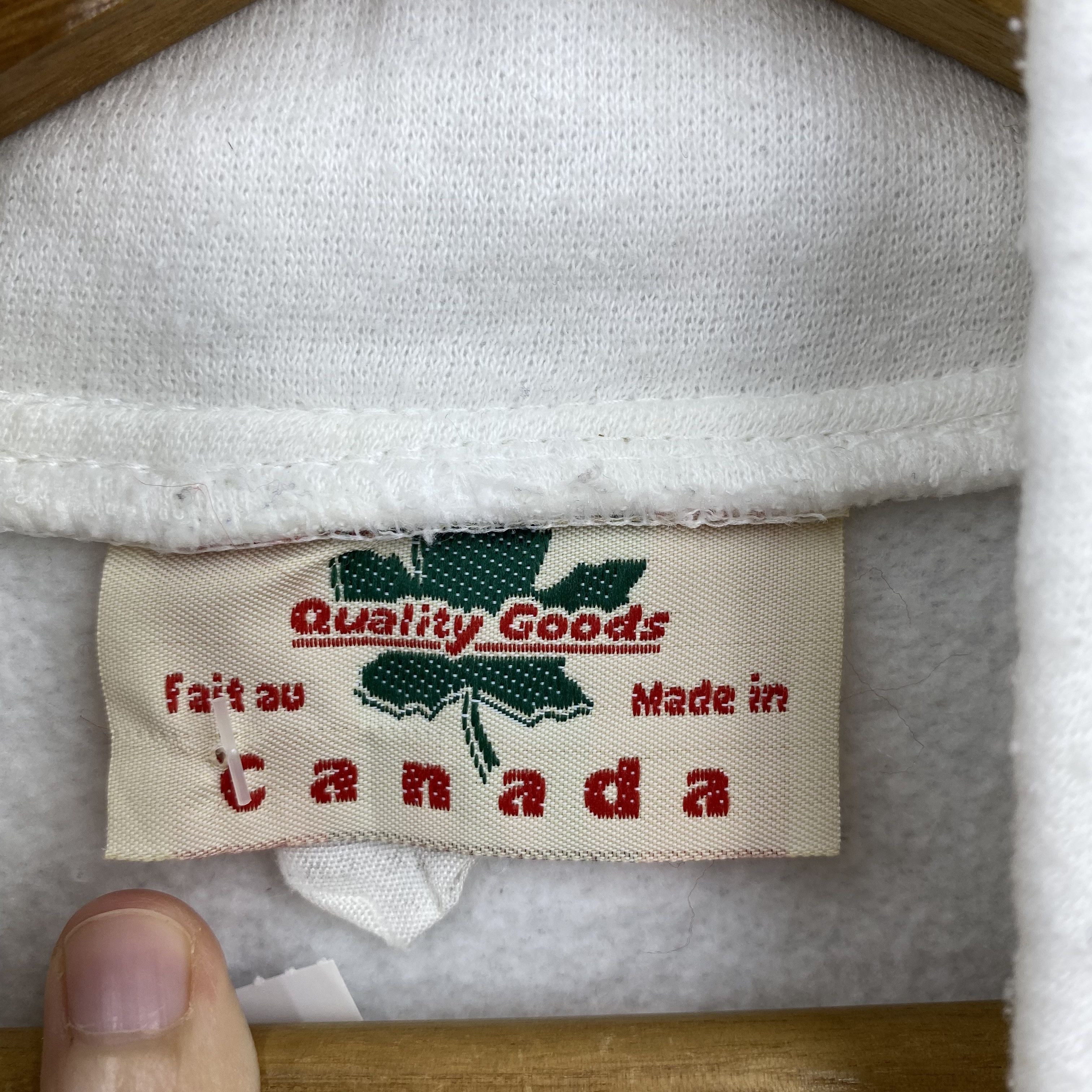 Vintage Vintage 90s Explore Canada Pullover Sweatshirt Mock Neck Size US L / EU 52-54 / 3 - 11 Thumbnail