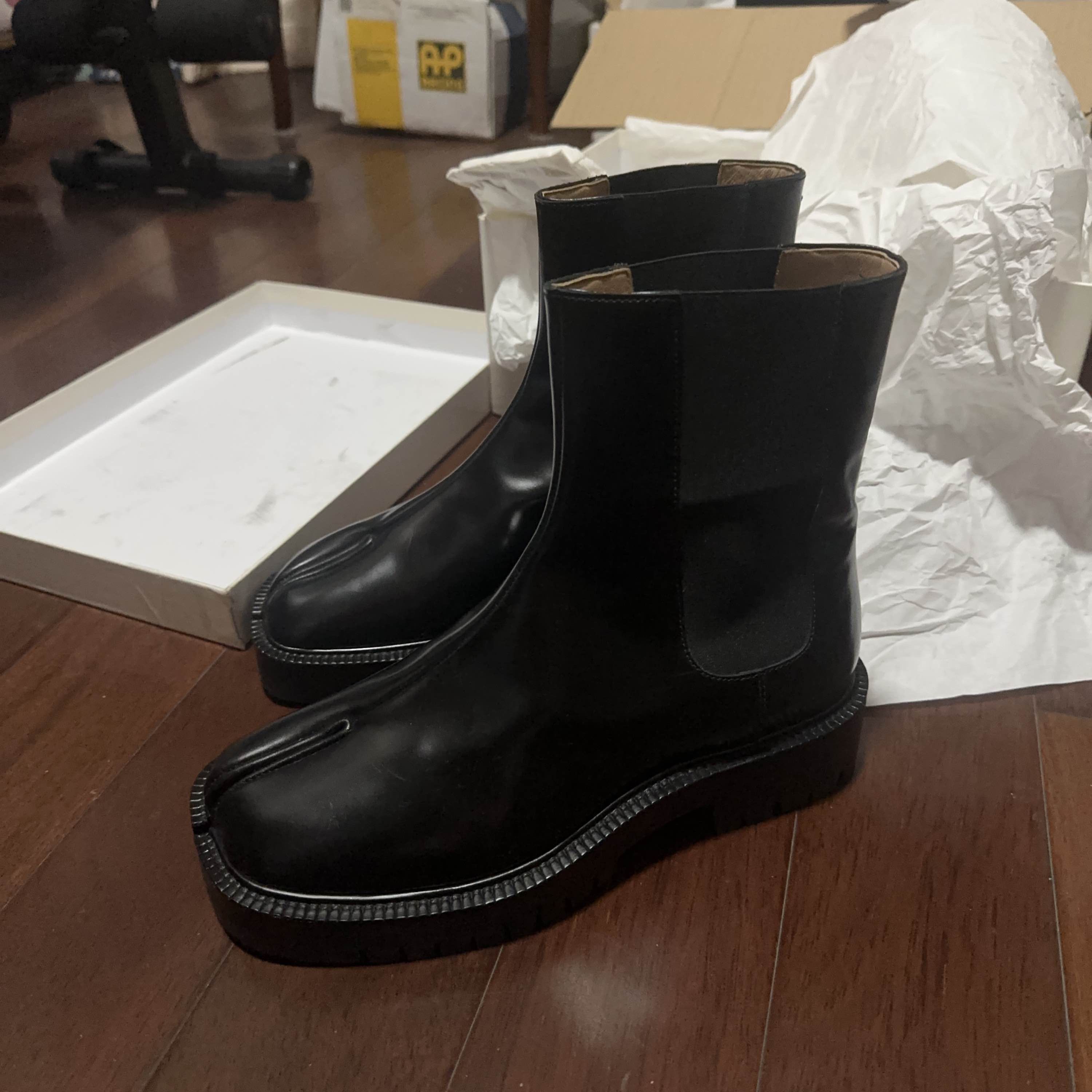 Maison Margiela Maison Margiela Tabi Chelsea Boots Size 38 Size US 8 / IT 38 - 1 Thumbnail