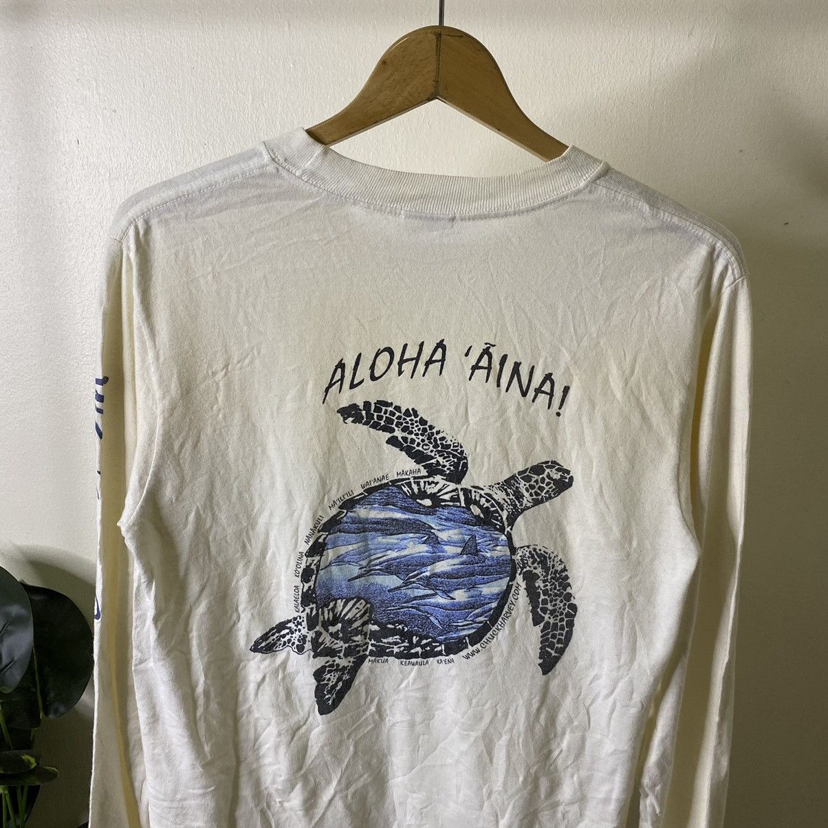 Vintage Vintage Y2K Aloha Aina! Sea Creature Surf LS T Shirt Size US S / EU 44-46 / 1 - 2 Thumbnail