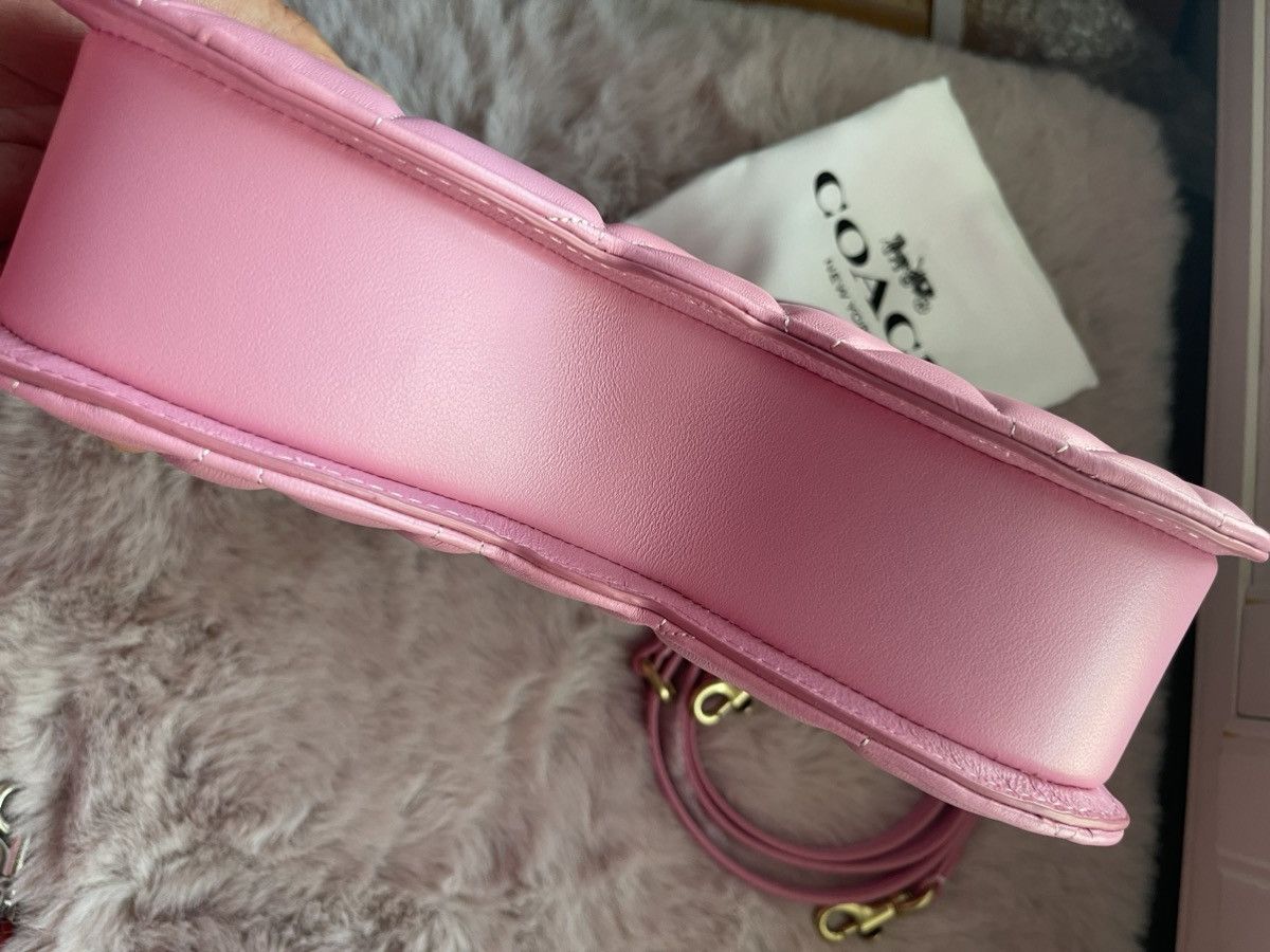 Coach Coach Bow Bag With Quilting cu860 pink Size ONE SIZE - 4 Thumbnail