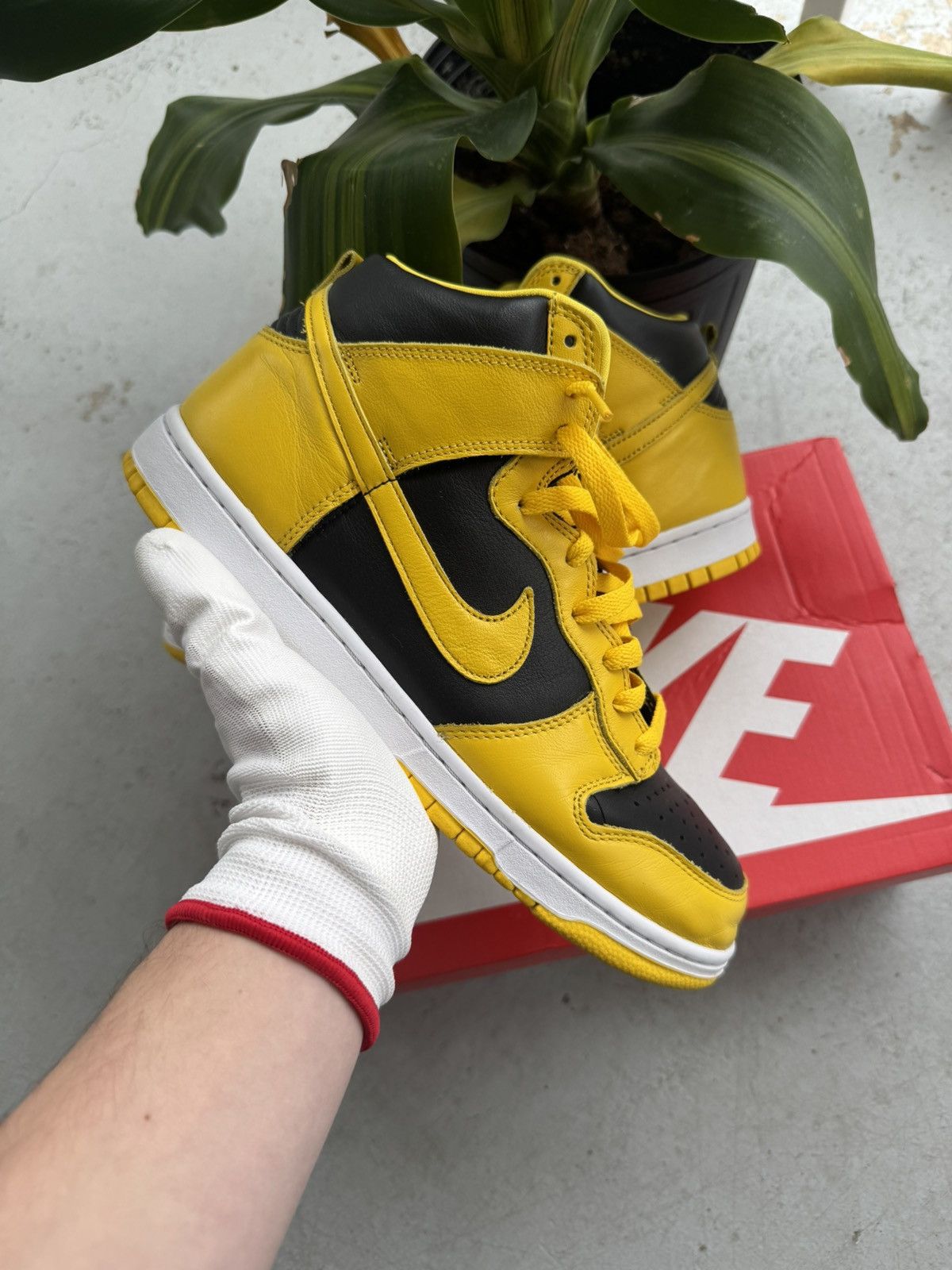Nike Nike Dunk High Black Varsity Maize Men’s Sneakers Size US 10 / EU 43 - 4 Thumbnail