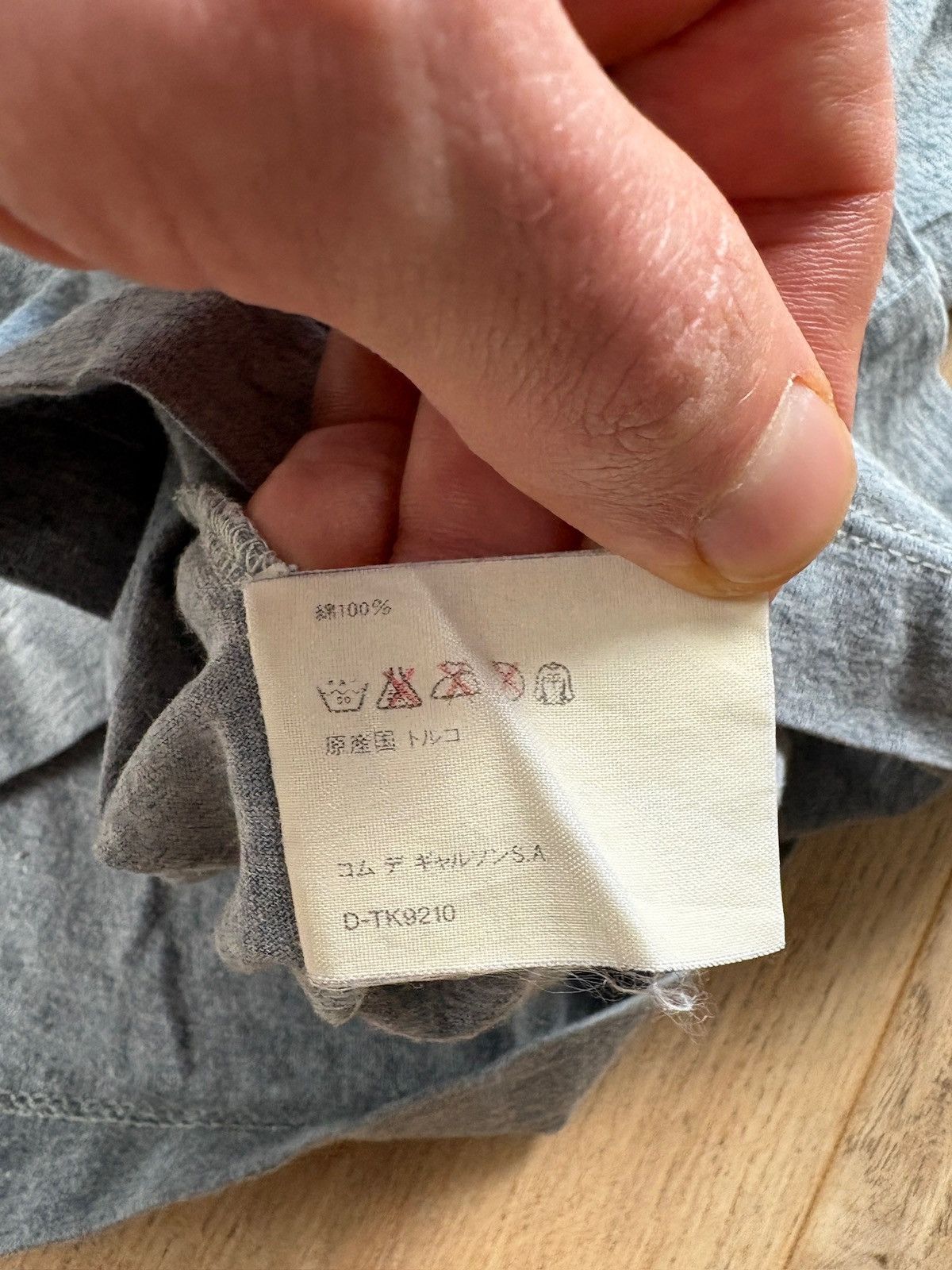 Comme des Garcons Comme des garçons shirt Vintage T-shirt Size US L / EU 52-54 / 3 - 7 Thumbnail