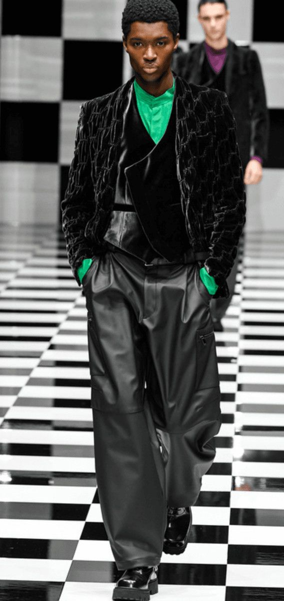Emporio Armani AW2022 Emporio Armani Black Eco Leather Cargo Pants Size US 34 / EU 50 - 2 Thumbnail
