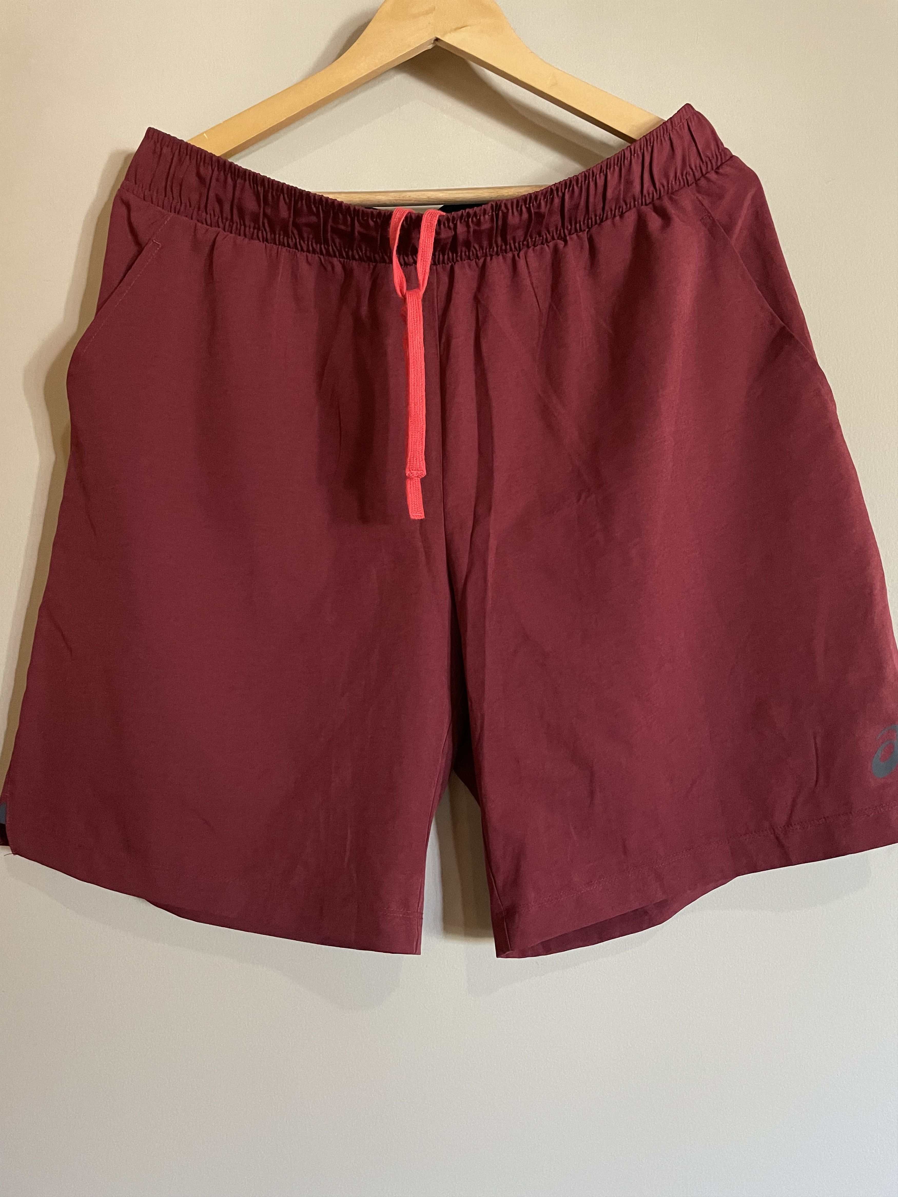 Asics Asics Red Training Shorts, Men's Large Size US 35 - 1 Thumbnail