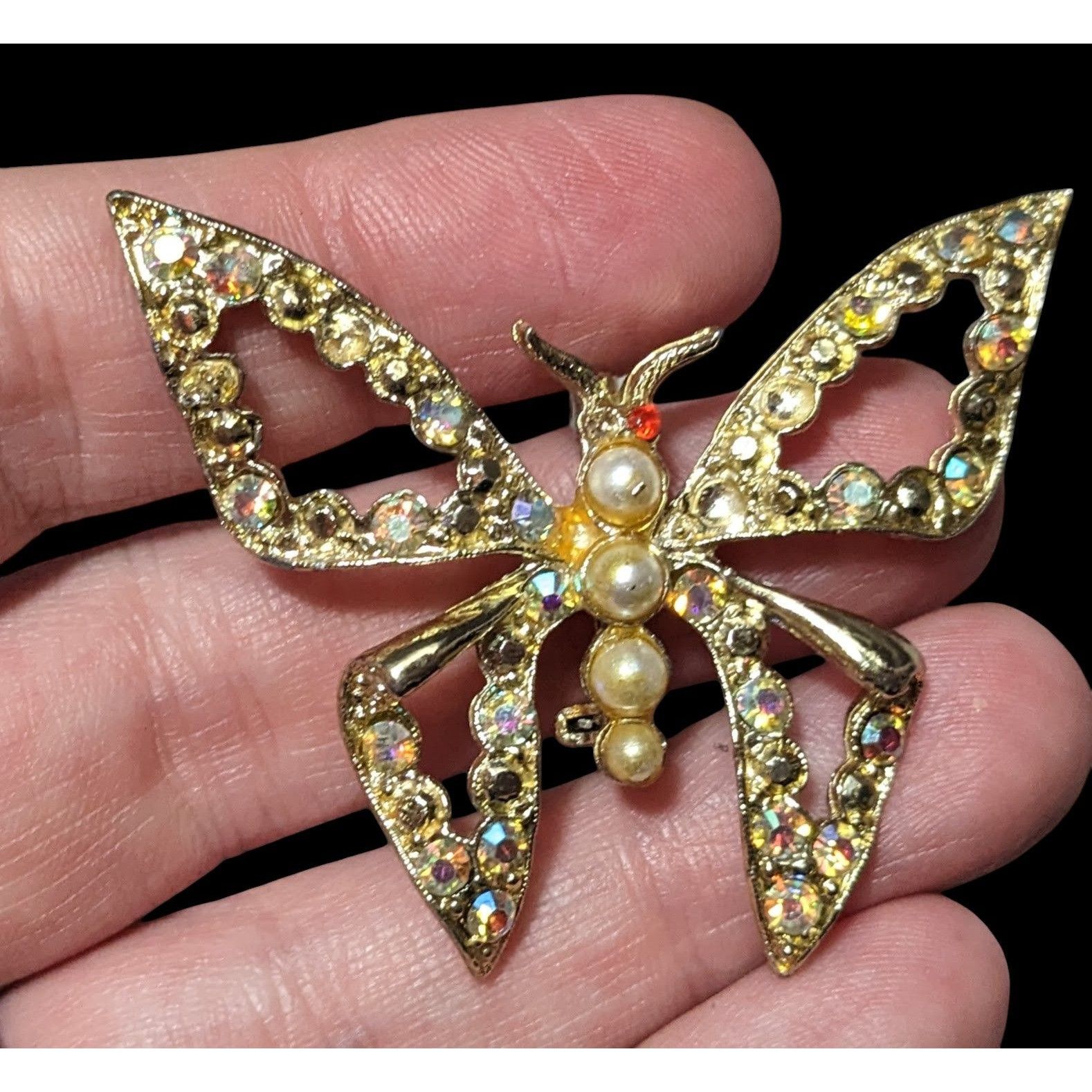 Other Vintage Gemmed Gold Tone Open Butterfly Brooch Size ONE SIZE - 2 Thumbnail