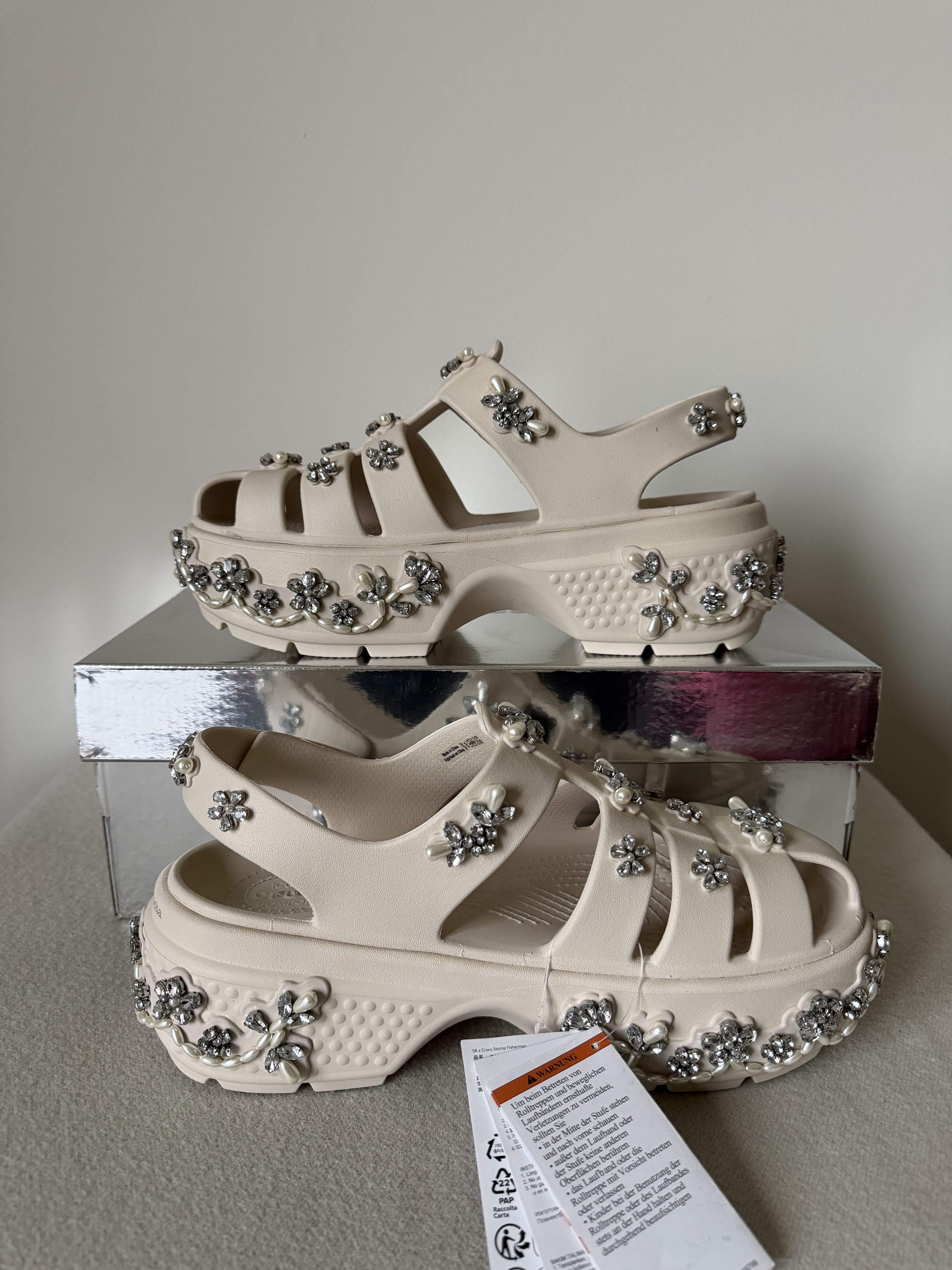 Crocs × Simone Rocha Simone Rocha Crocs Stomp Fisherman Sandals in Stucco Size US 9 / IT 39 - 3 Thumbnail