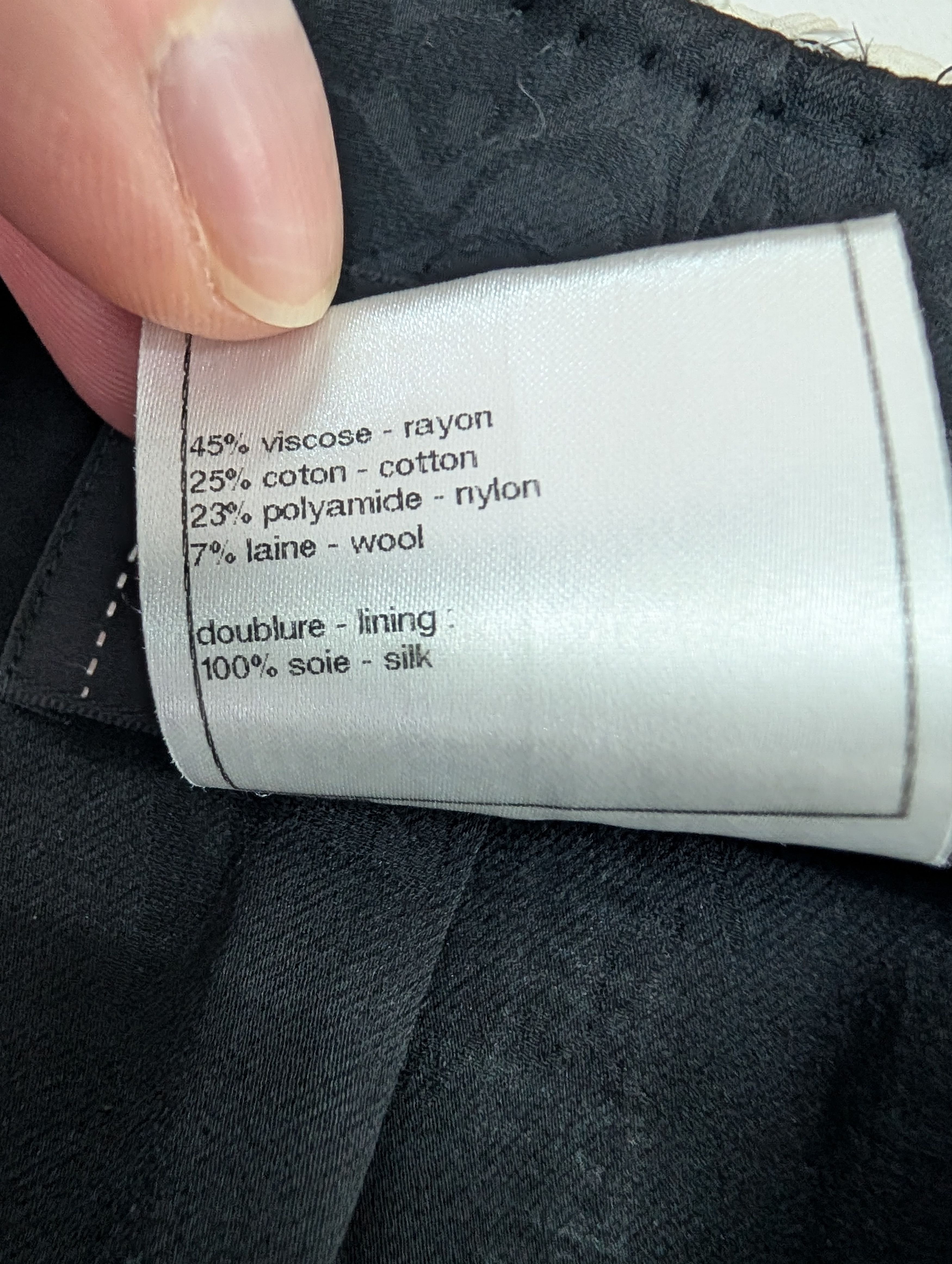 Chanel Chanel Black And White Tweed Jacket With "CC" Logo Buttons Size S / US 4 / IT 40 - 7 Thumbnail
