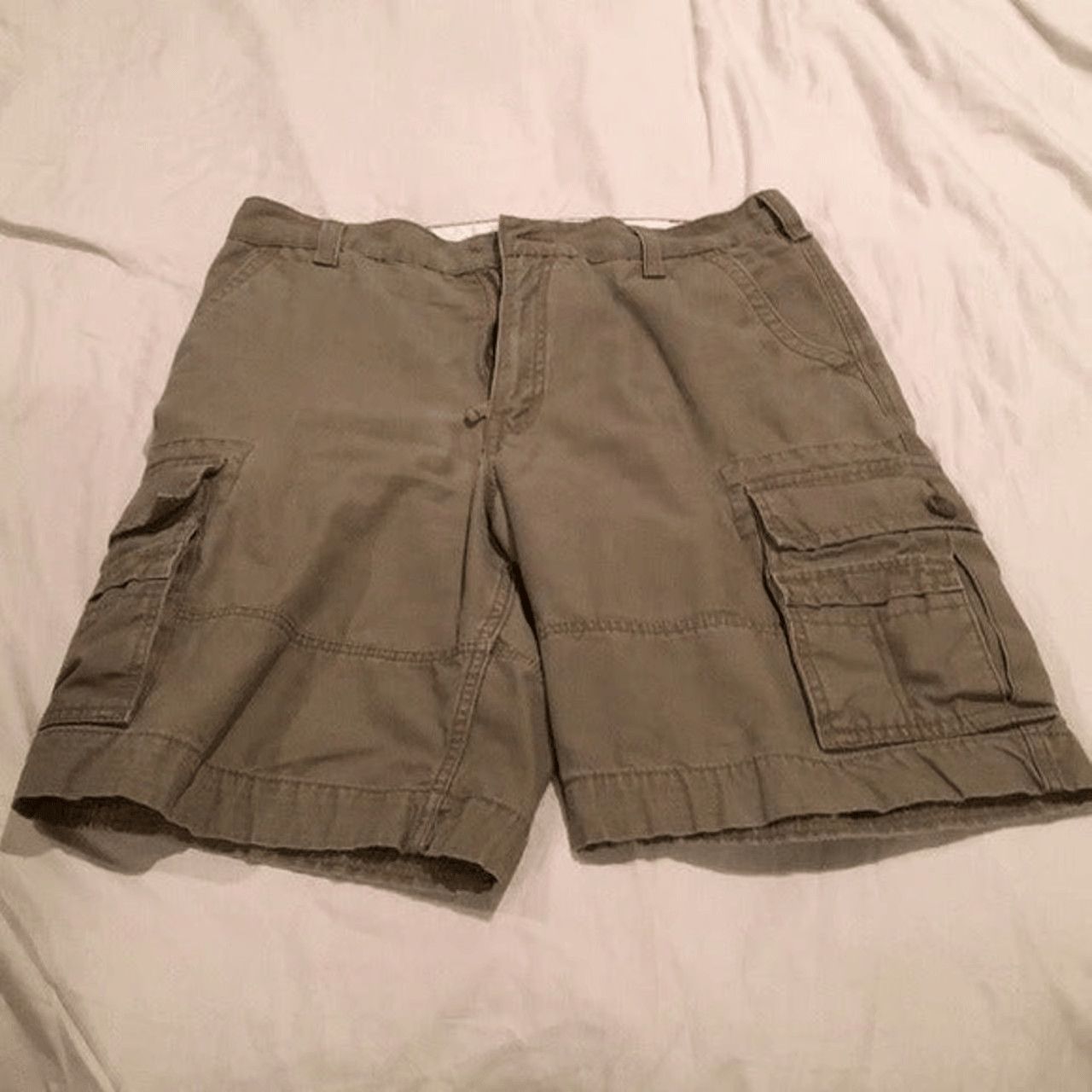 Levi's Levi’s Classic Tan Cargo Shorts - Khaki Utility Size US 32 / EU 48 - 2 Thumbnail
