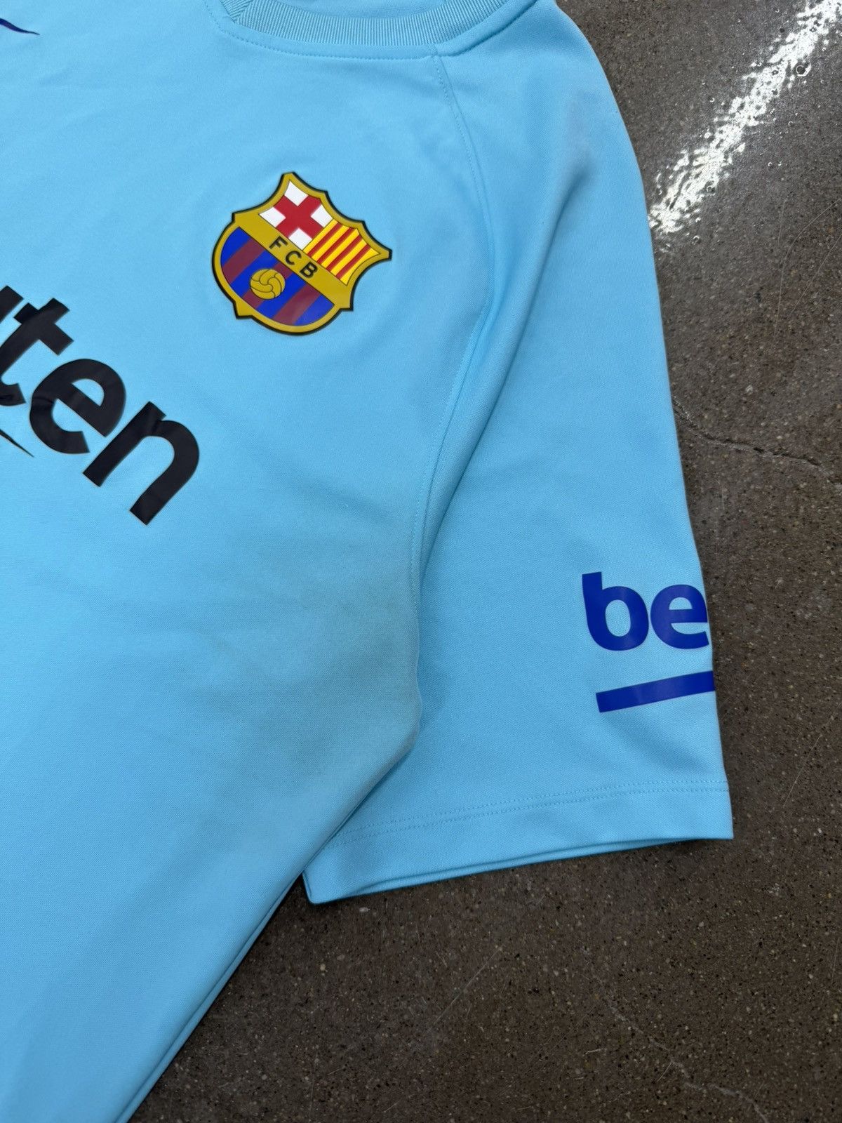 Nike 2017/18 Barcelona Away Jersey #10 Messi Size US L / EU 52-54 / 3 - 4 Thumbnail