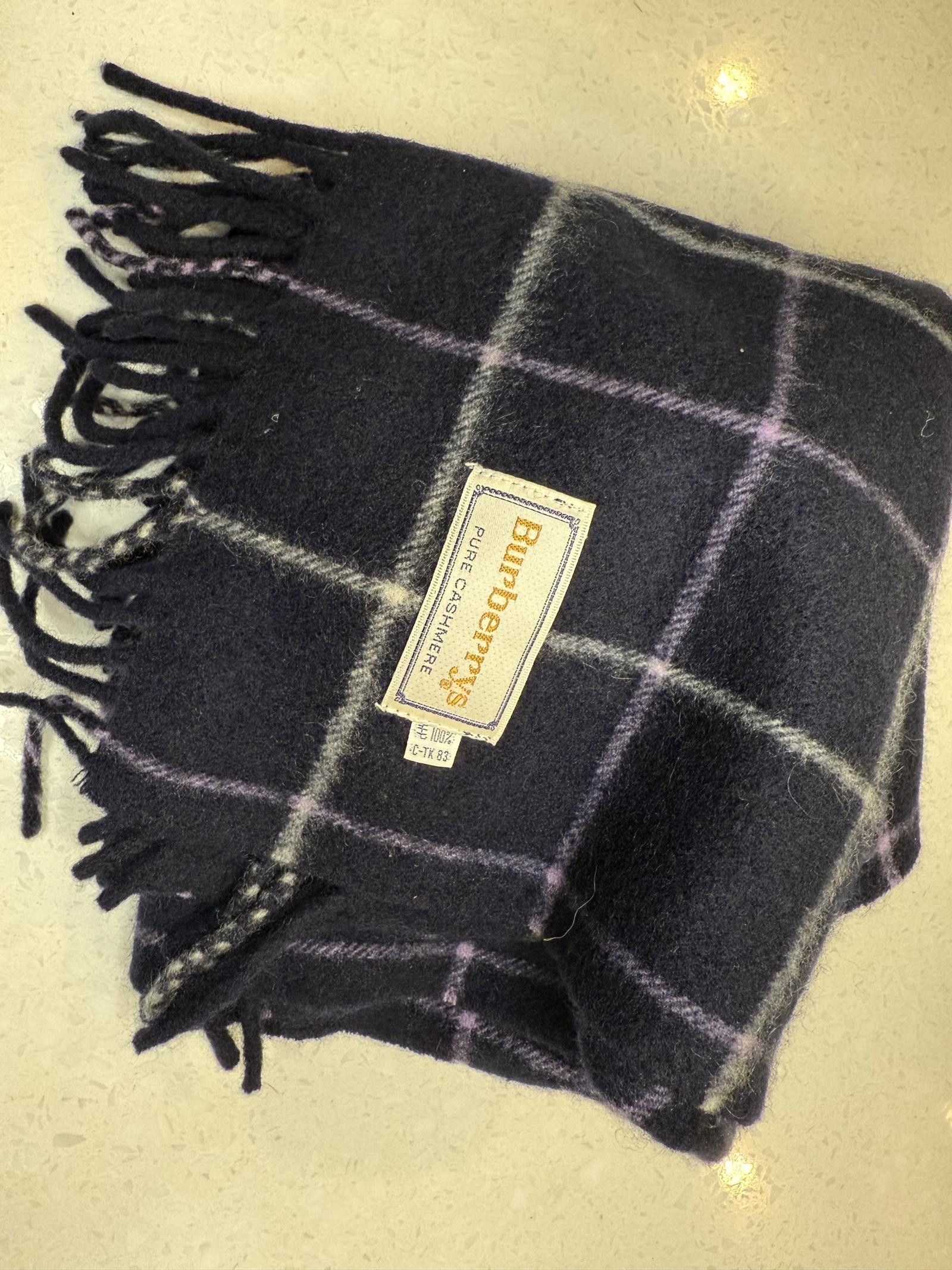 Burberrys Navy/Purple Cashmere Scarf – Vintage Pre-1999