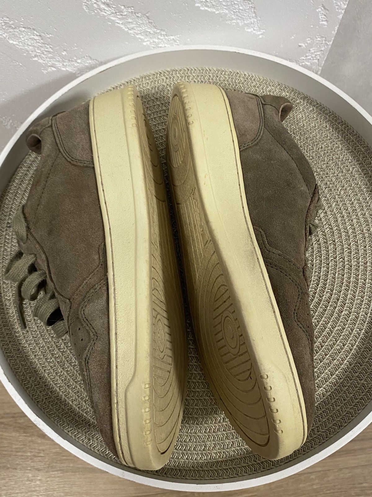 AUTRY Autry Medalist Brown Suede Sneakers Size: 41 Size US 8 / EU 41 - 4 Thumbnail