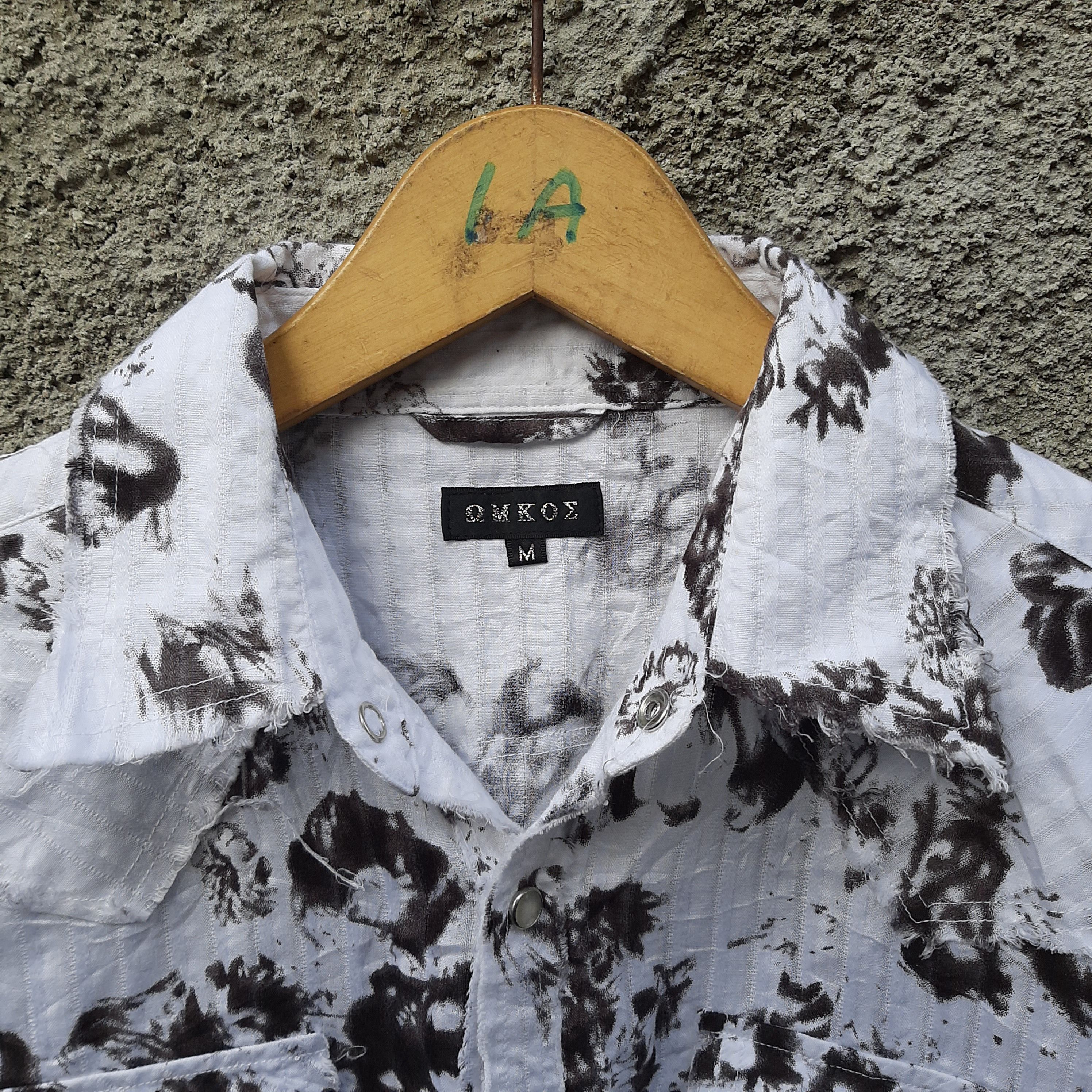 Japanese Brand Omkoe printed short shirt Size US M / EU 48-50 / 2 - 3 Thumbnail