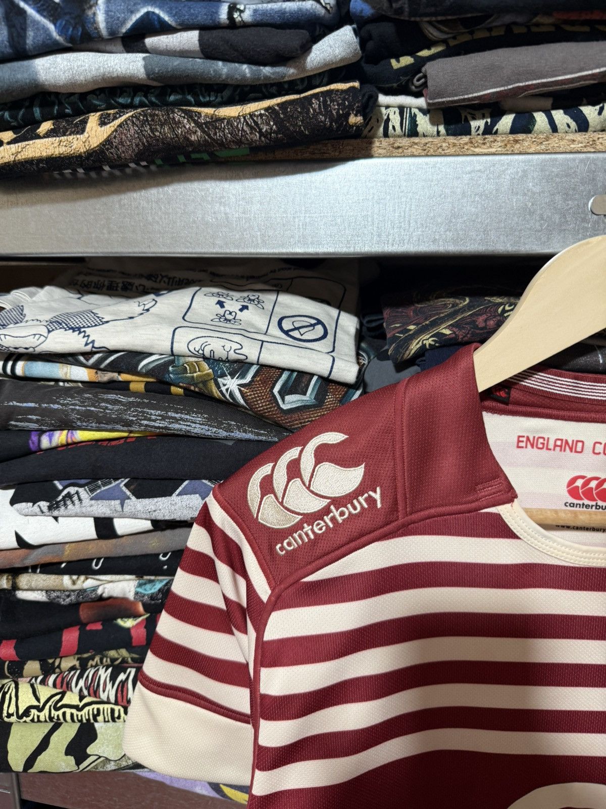 Vintage Canterbury England Rugby 2013 2014 Away Jersey Red Stripe Size US S / EU 44-46 / 1 - 4 Thumbnail