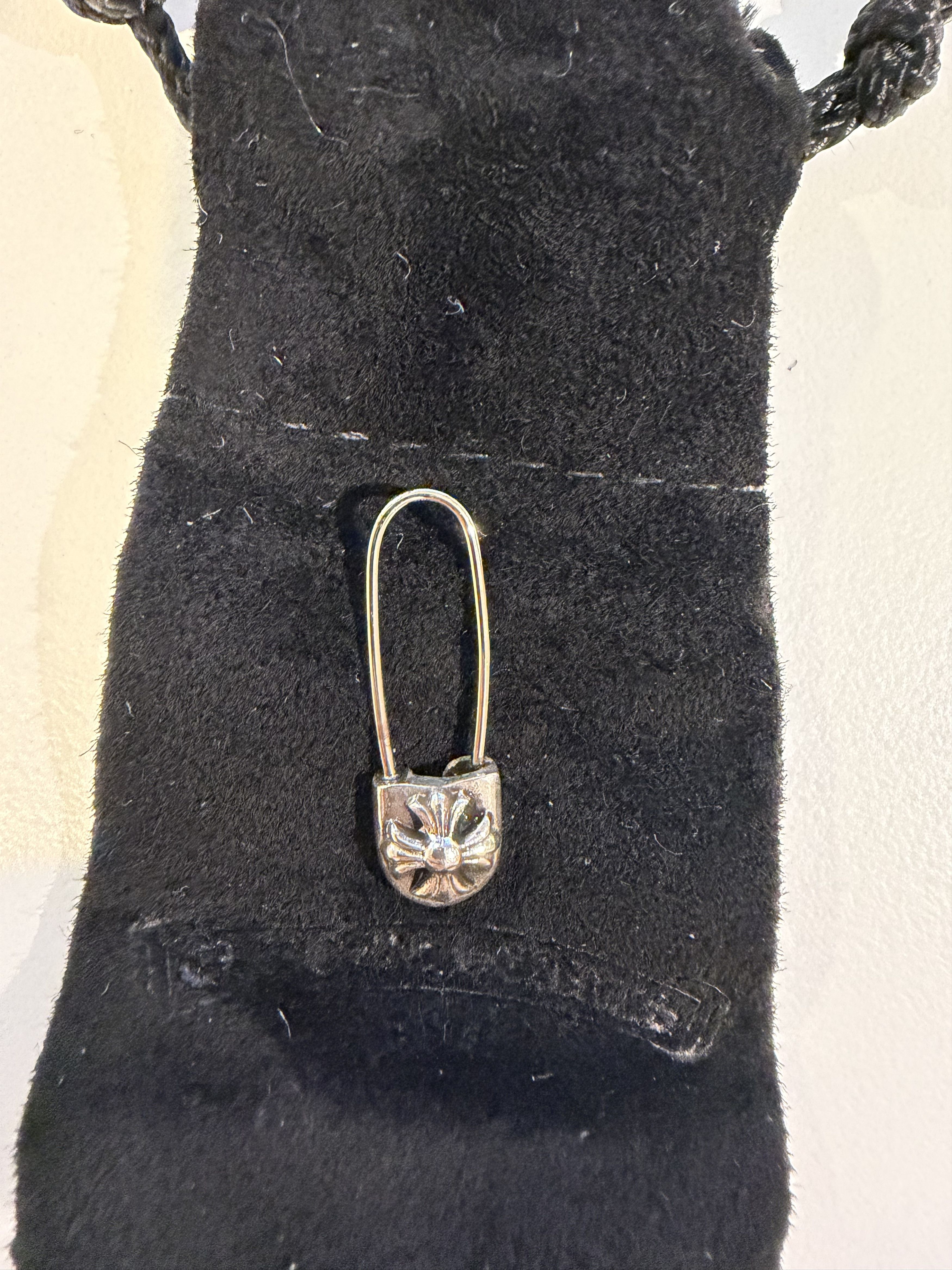Chrome Hearts CHROME HEARTS Silver Safety Pin LEFT Earring Size ONE SIZE - 1 Thumbnail