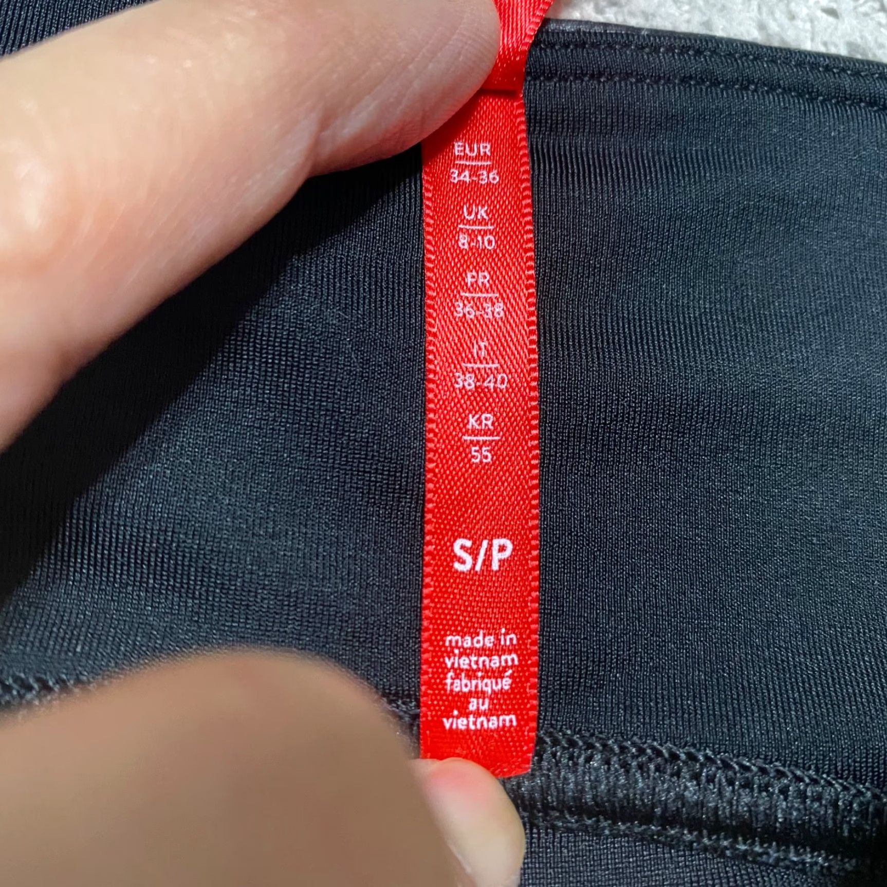 Spanx Spanx Womens Leggings Shirt? Size 40" / US 18 - 4 Thumbnail