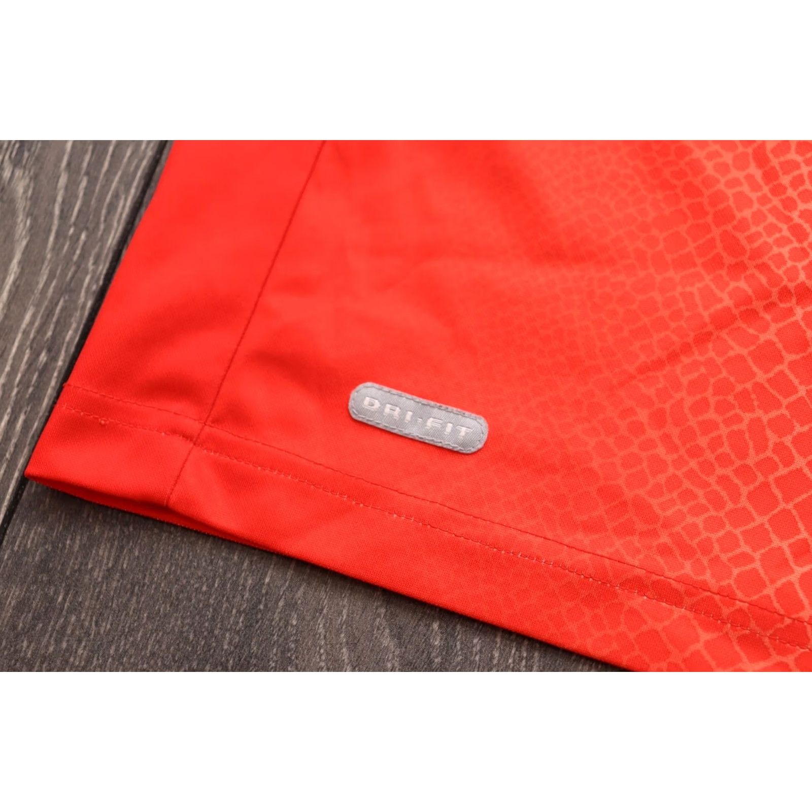 Nike VINTAGE Nike US OPEN SWISS TENNIS POLO SHIRT SNAKE SKIN RED L Size US L / EU 52-54 / 3 - 2 Thumbnail