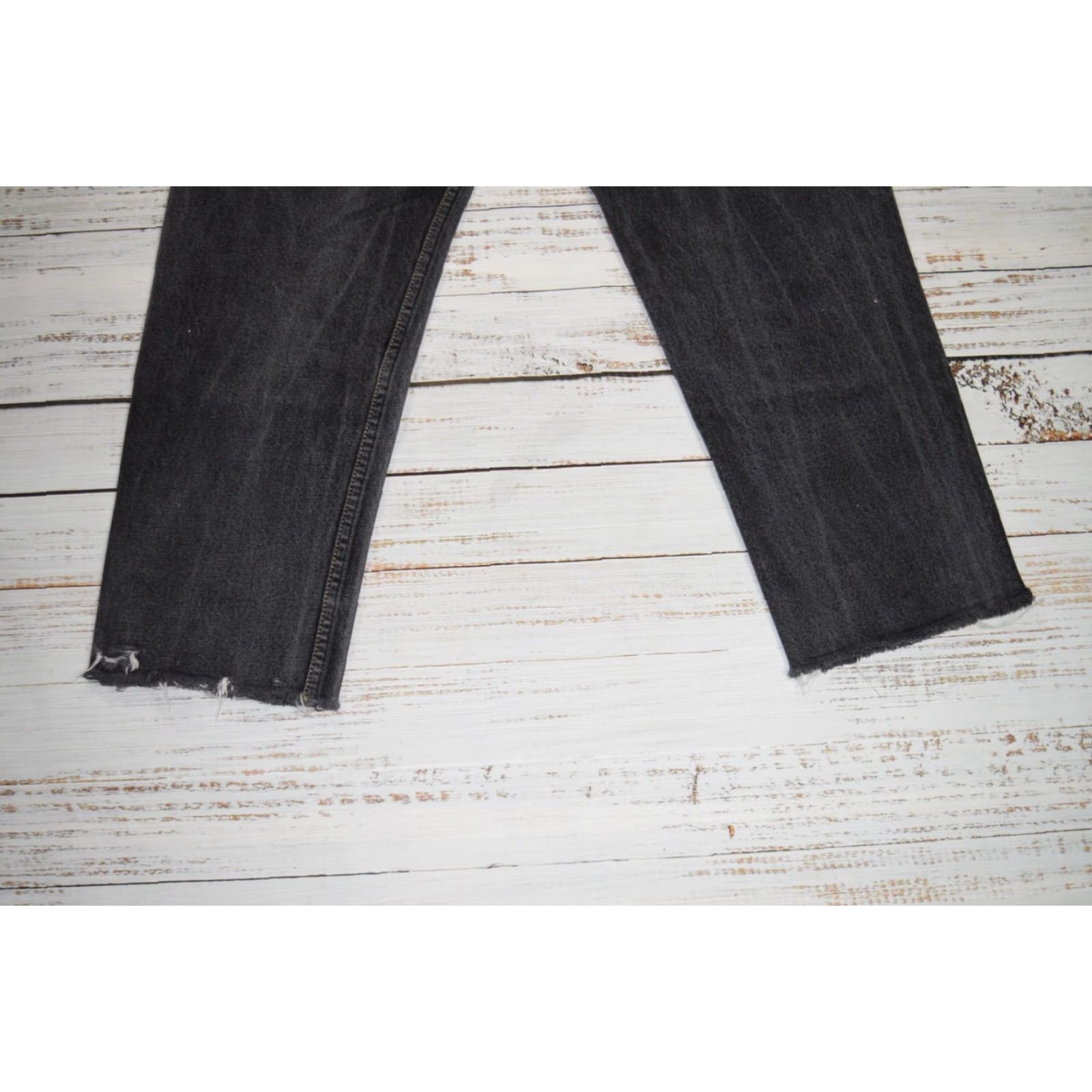 Levi's VINTAGE Levi's 510 Jeans Women 29 High Waist Tapered 80s Cut Hem Black Faded Womens Size 29" - 6 Thumbnail