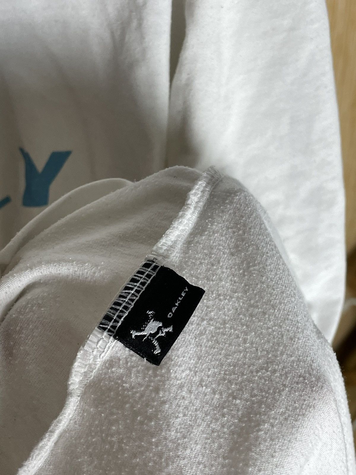 Oakley Oakley Vintage Fade y2k White baggy Streetwear t-shirt Size US L / EU 52-54 / 3 - 10 Thumbnail
