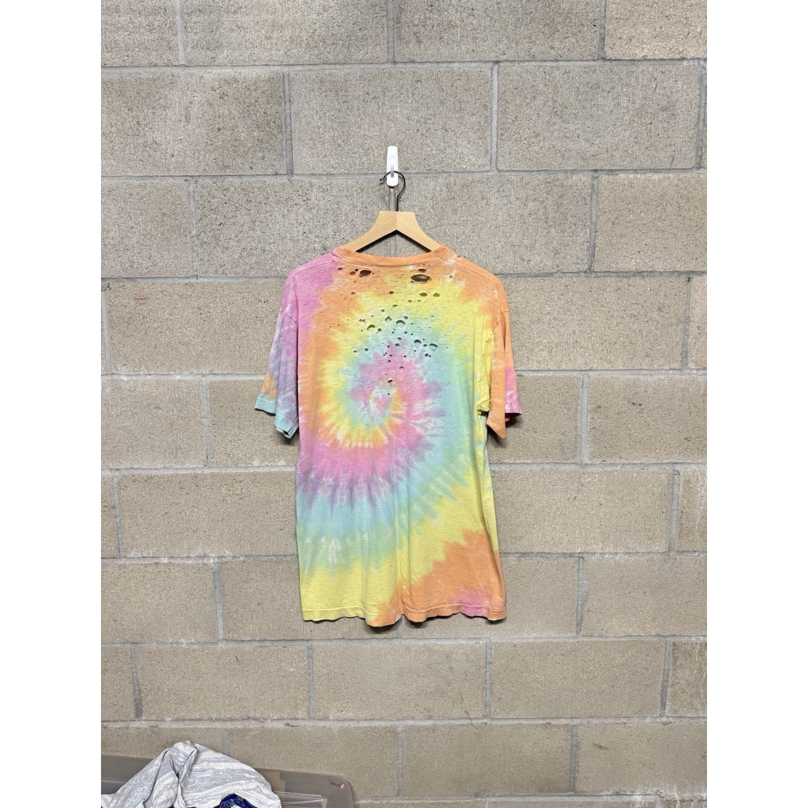 Grateful Dead Vtg 90s Grateful Dead bear Spiral Tie Dye Shirt Distressed Size US M / EU 48-50 / 2 - 2 Thumbnail