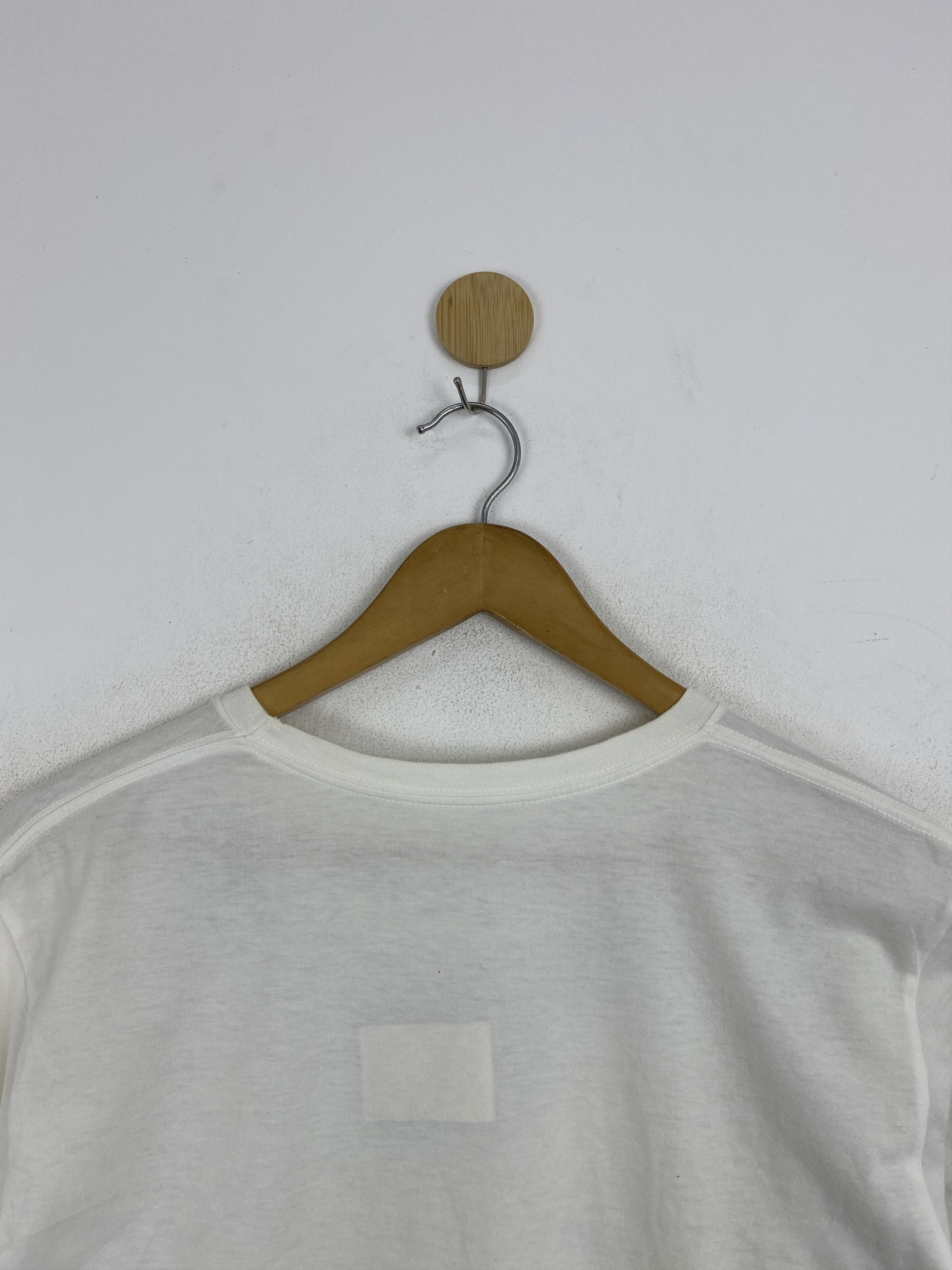 Vintage Vintage Ayumi Hamasaki Full Printed T Shirt TA0616 Size US L / EU 52-54 / 3 - 4 Thumbnail