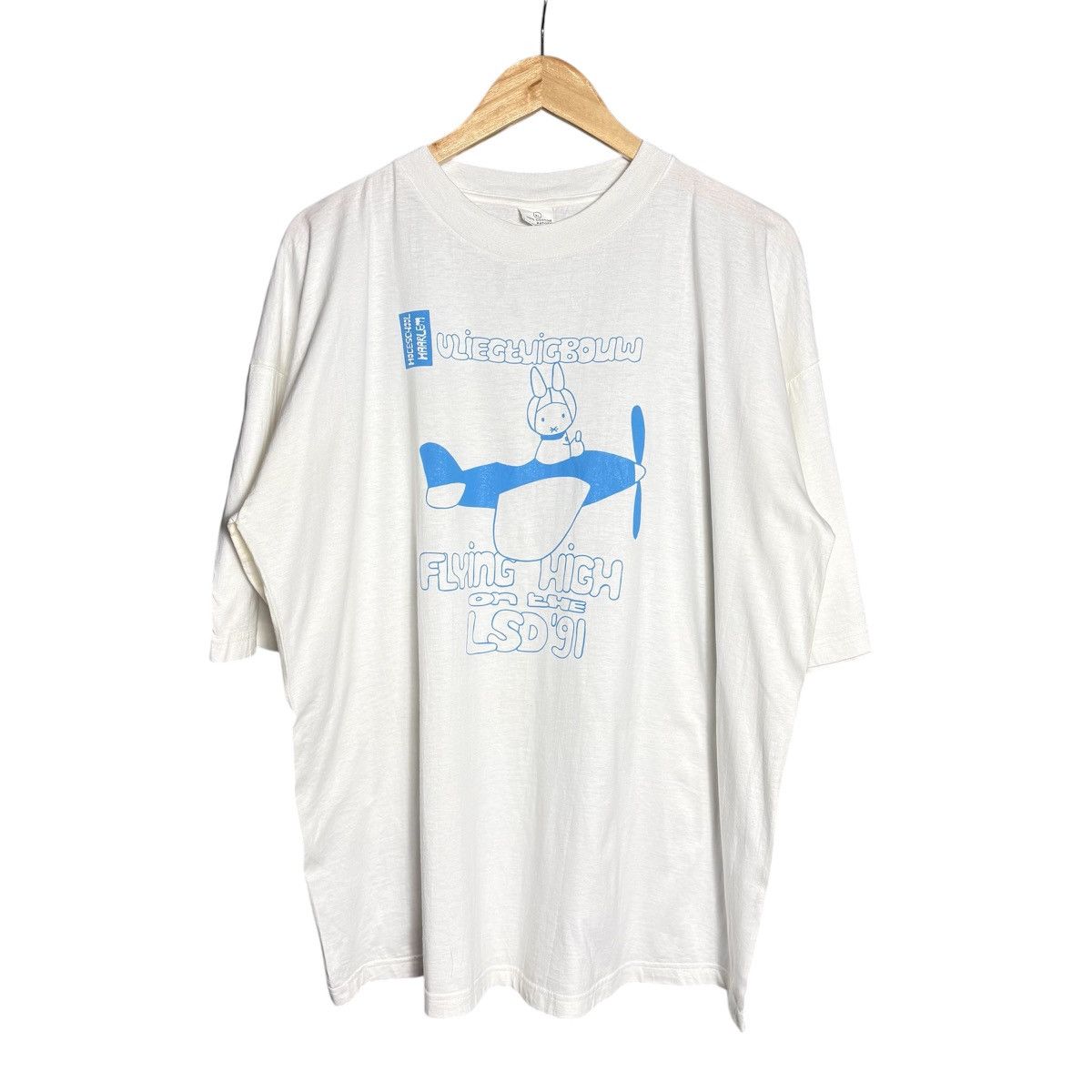 Vintage Vintage 90s Flying High On The LSD Graphic T-Shirt Size US XL / EU 56 / 4 - 1 Thumbnail
