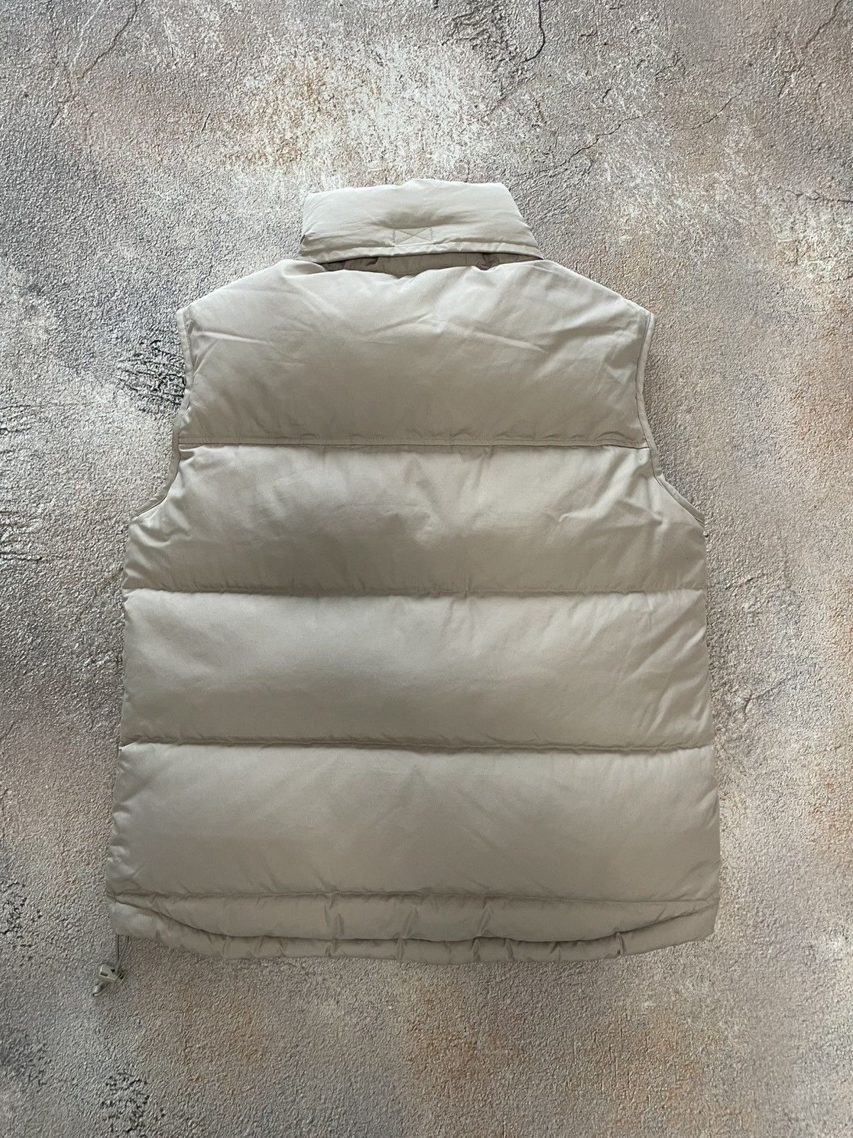 Nike Vintage Nike Beige Puffer Vest Small Swoosh Size US S / EU 44-46 / 1 - 9 Thumbnail