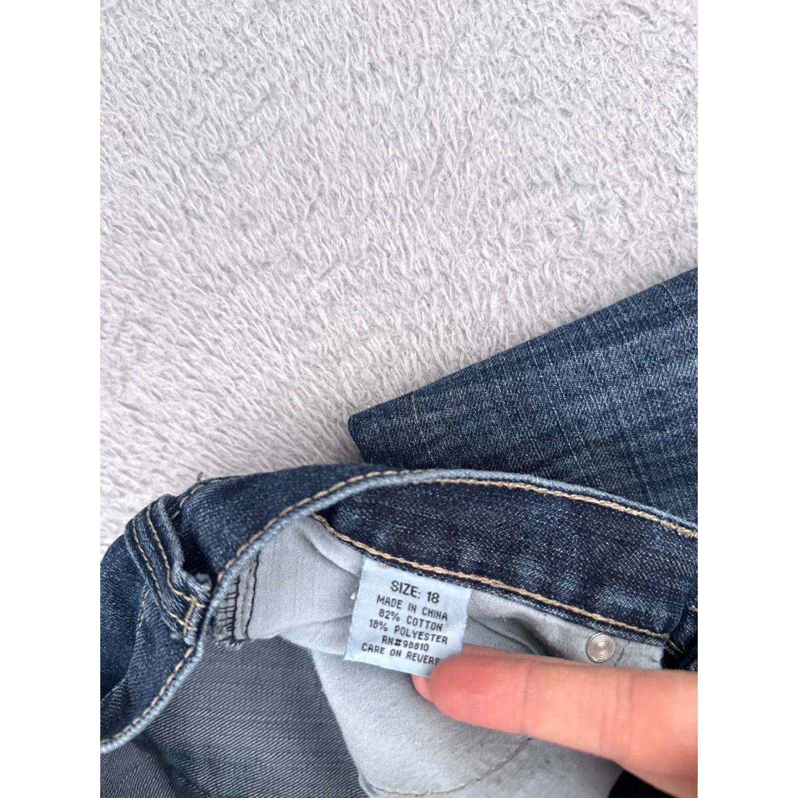Vintage Seven Souls Jeans Girls 18 Blue Denim Bootcut Mid Rise 30x30 Embroidered 5-Pocket Regular Jeans Mens? Size 40" / US 18 - 7 Thumbnail