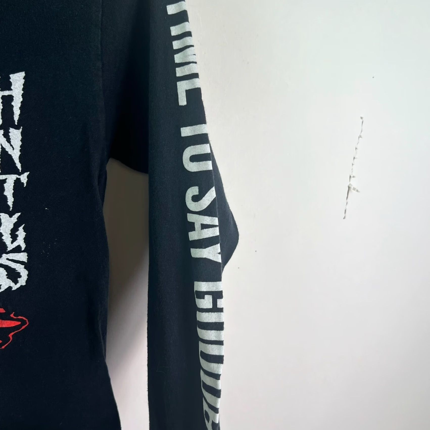 Vintage Hauntless Anime Say Goodbye Long Sleeve T-Shirt Adult M Black Crew Neck Graphic Print Logo Regular Men Size US M / EU 48-50 / 2 - 2 Thumbnail