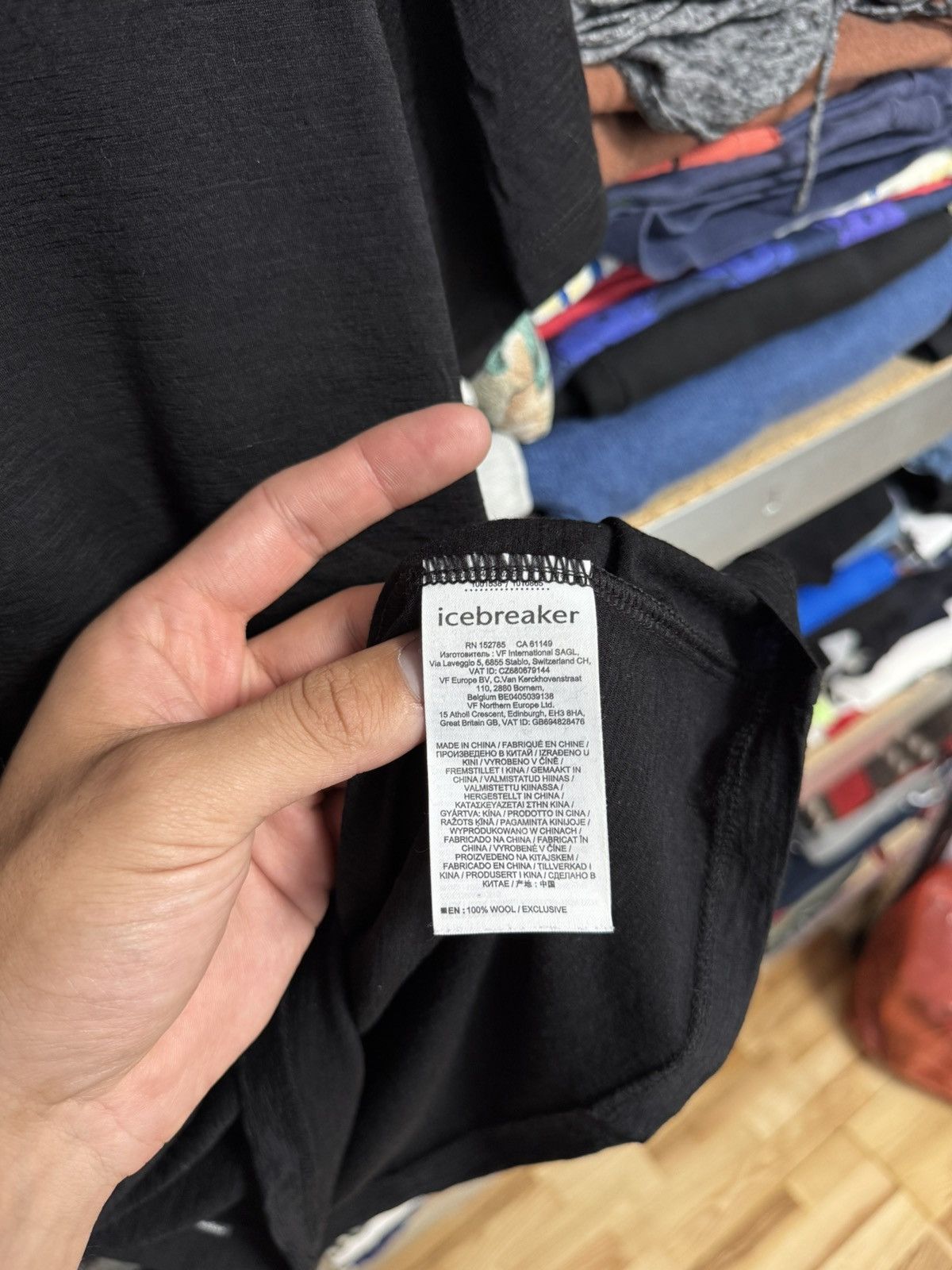 Icebreaker Icebreaker Merino Wool T-Shirt Black Print Size M Hiking Size US M / EU 48-50 / 2 - 6 Thumbnail