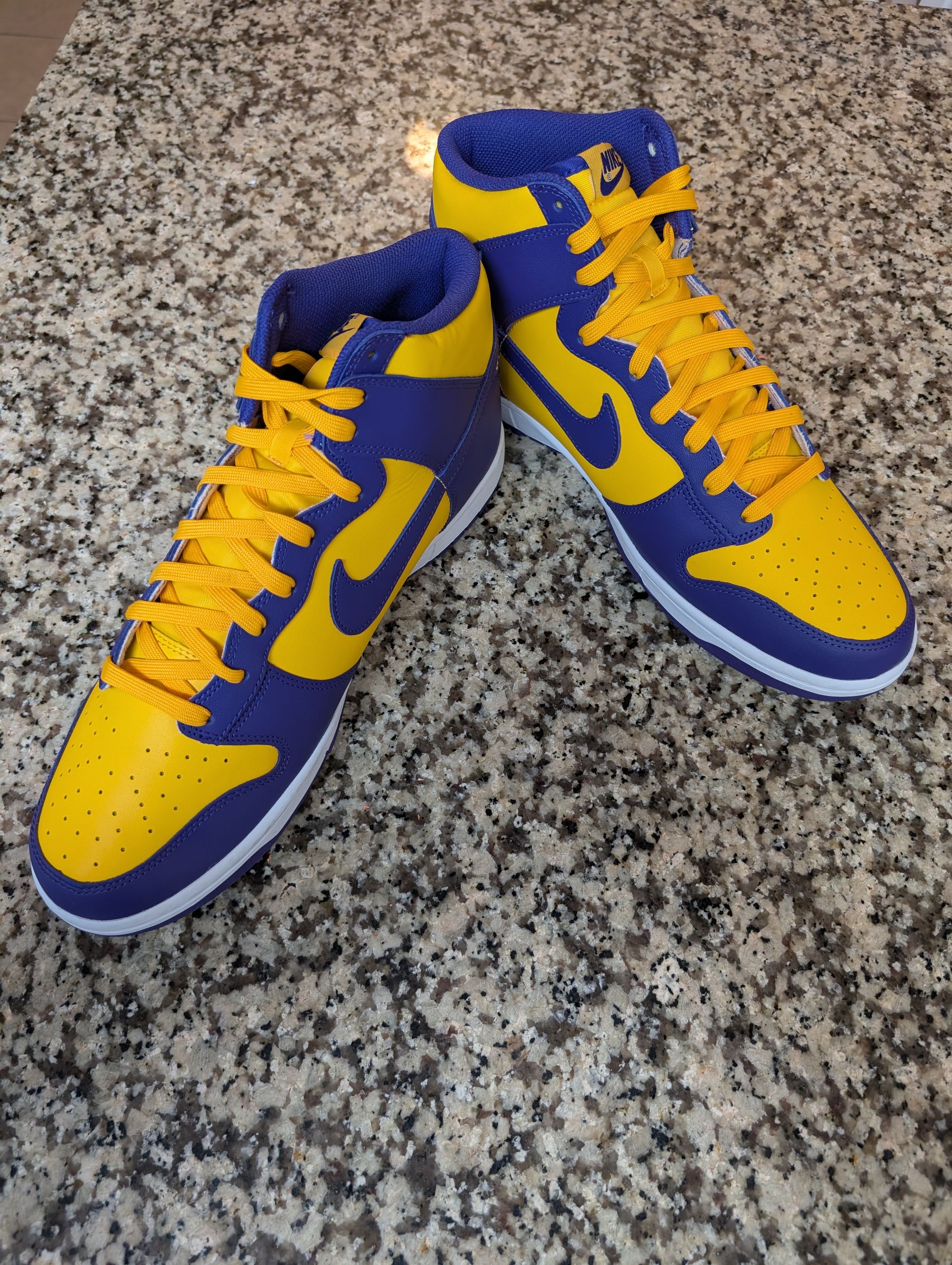 Nike Nike Dunk High Retro " Lakers " Size US 13 / EU 46 - 2 Thumbnail