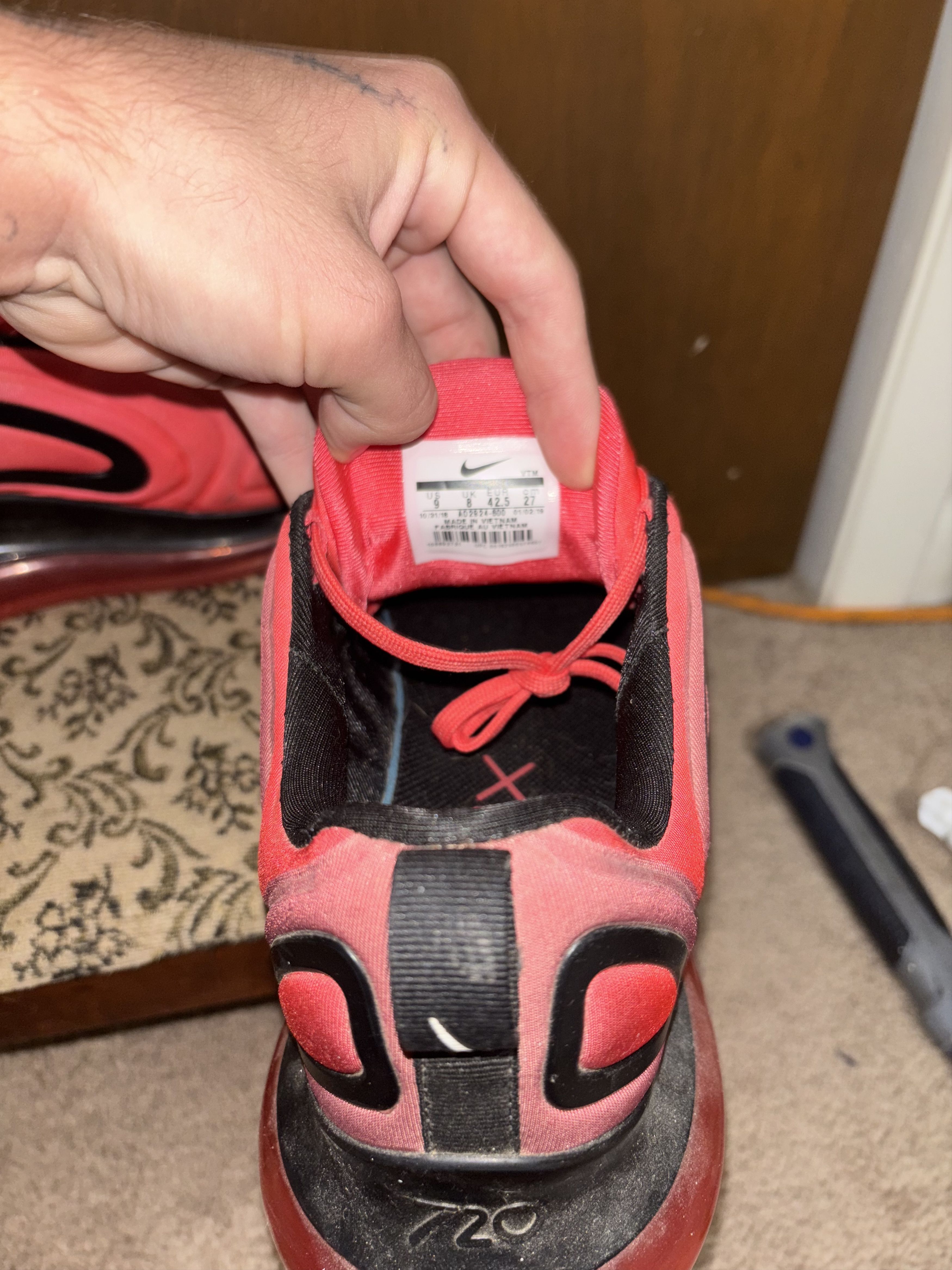 Nike Nike Airmax 720 Red Black Size US 9 / EU 42 - 4 Thumbnail