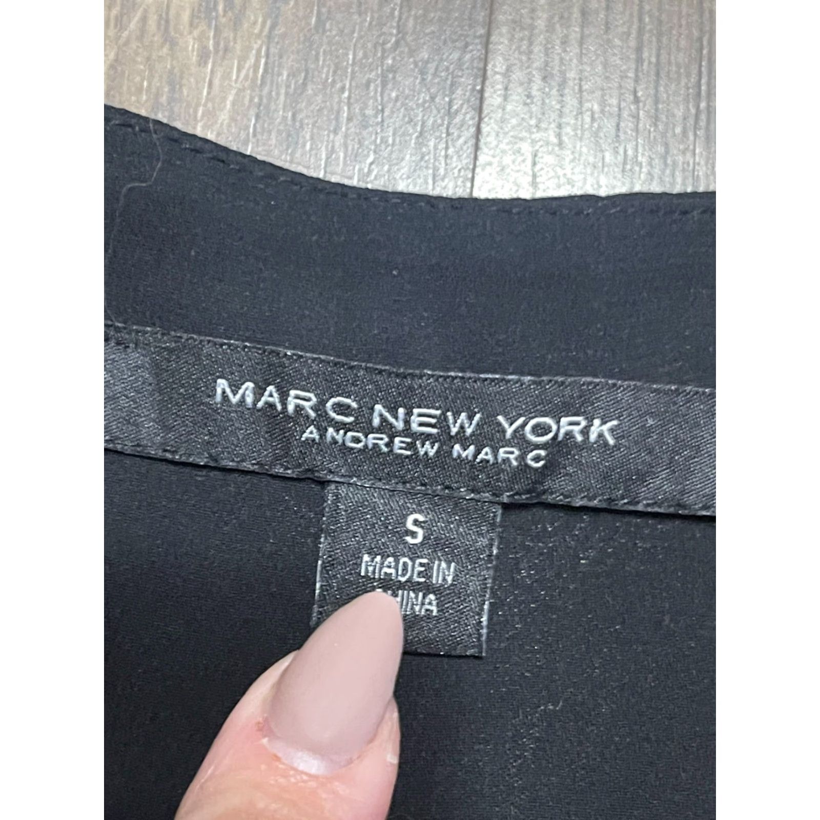 Vintage Marc New York Shirt Women's Size Small Black Button Up Long Sleeve Crop Size S / US 4 / IT 40 - 7 Thumbnail