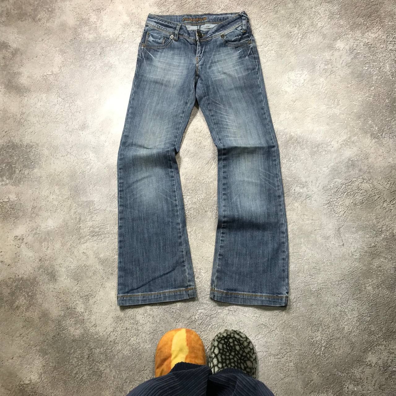 Vintage Vintage Y2K Distressed Flared Jeans Sun Faded Grunge Slim 27 Size 27" / US 4 / IT 40 - 1 Thumbnail