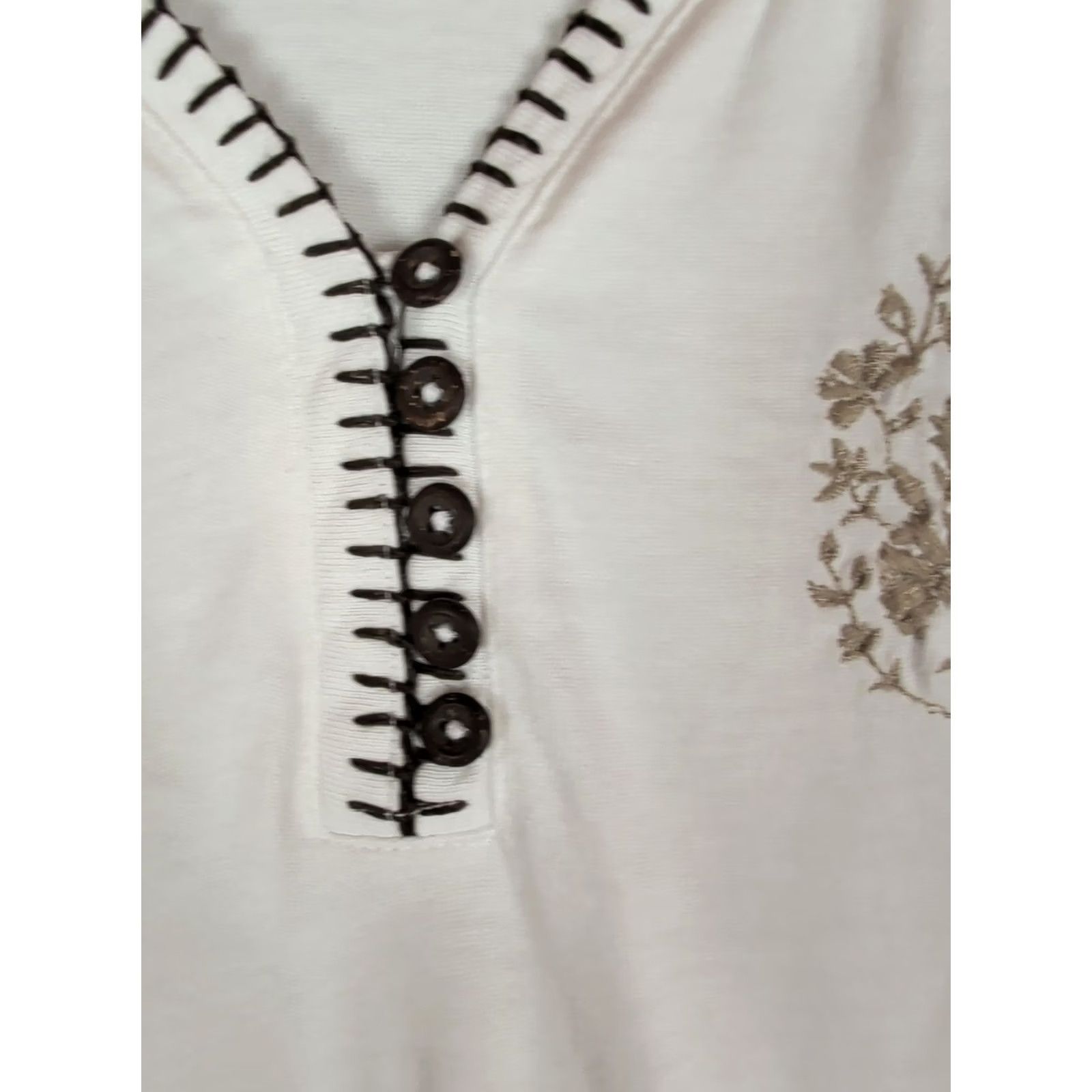 J. Jill J.Jill Pure Jill Womens L White V Neck Embroidered Boho Floral Buttoned Tee Shirt Size L / US 10 / IT 46 - 2 Thumbnail