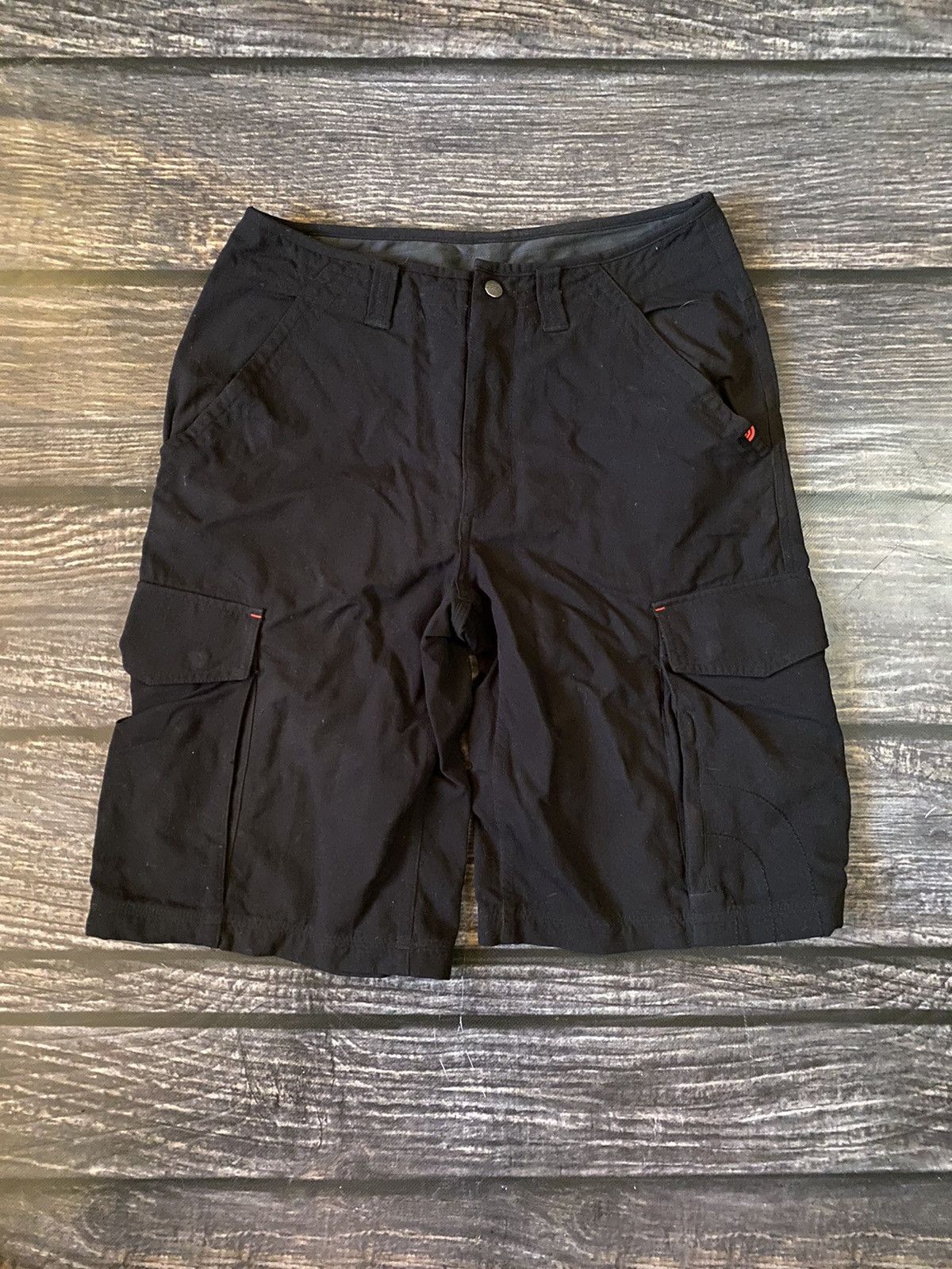 The North Face North Face Nylon Shorts Size US 30 / EU 46 - 1 Thumbnail