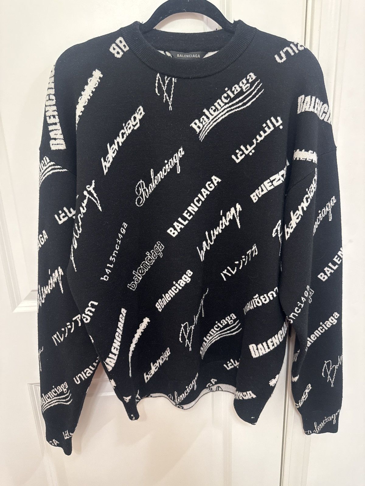 Balenciaga Logomania Sweater Size US XS / EU 42 / 0 - 1 Thumbnail