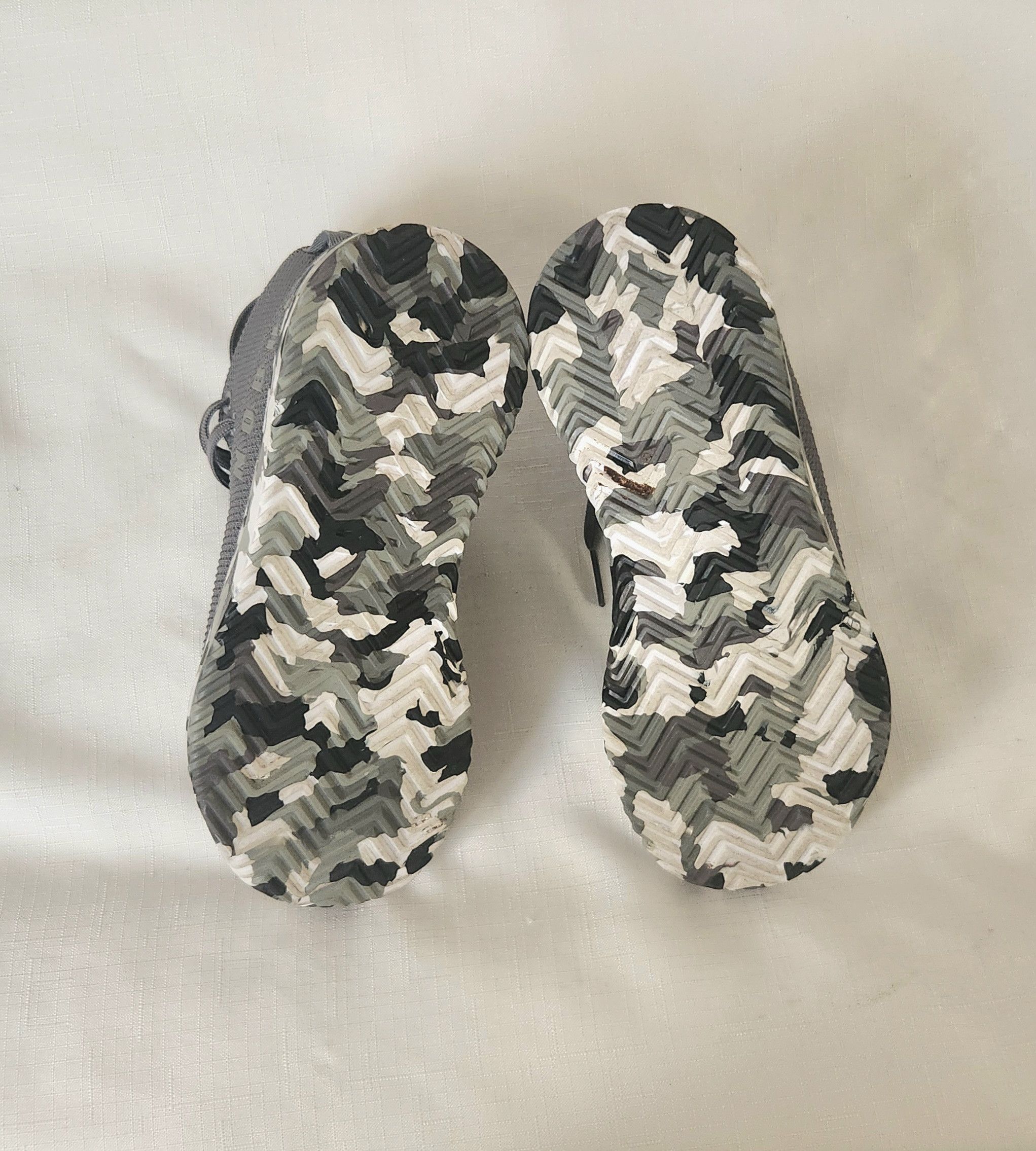 Other Nobull Adult Unisex Women's SZ 7 Men's 5.5 High Top Size US 5.5 / EU 38 - 9 Thumbnail