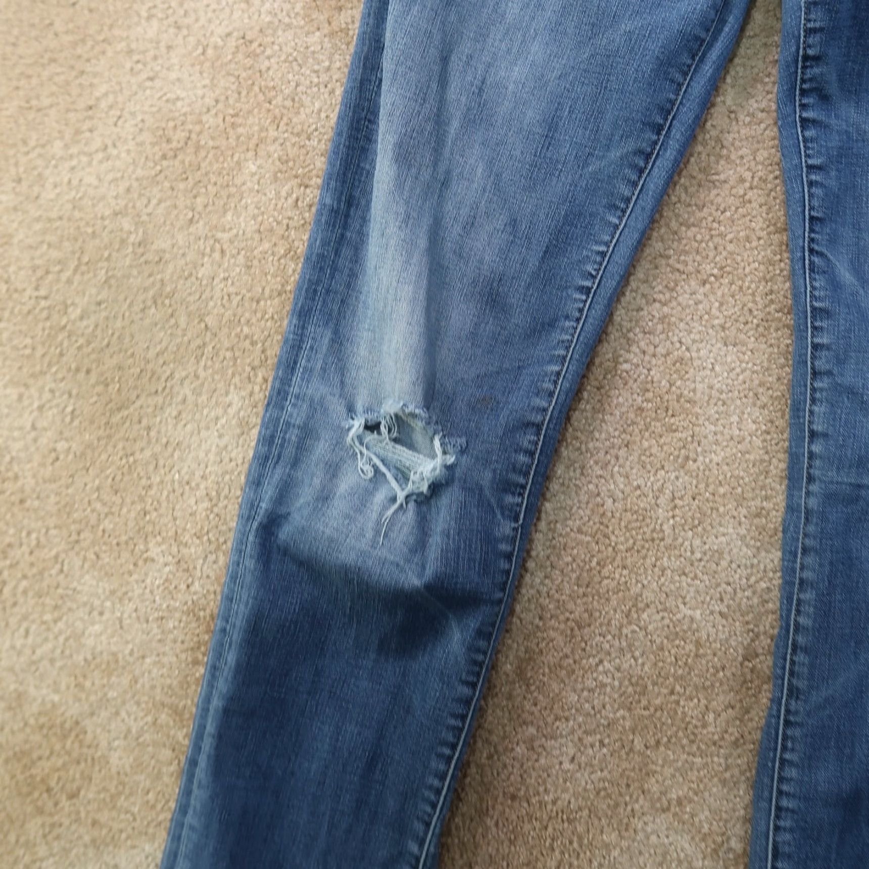 American Eagle Outfitters **American Eagle Men’s Slim Fit Blue Denim Straight Jeans 30x36** User: American Eagle Men’s Slim Fit Blue Denim Straight Jeans 30x36 Size US 30 / EU 46 - 2 Thumbnail