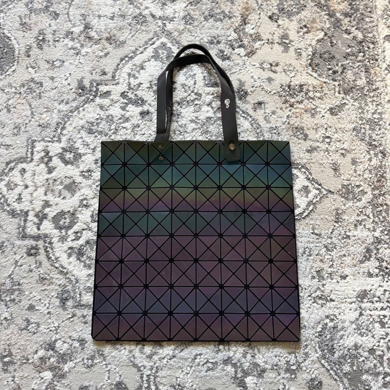 Issey Miyake Bao Bao Issey Miyake ‘Prism” Holographic Big Tote Bag Size ONE SIZE - 4 Thumbnail