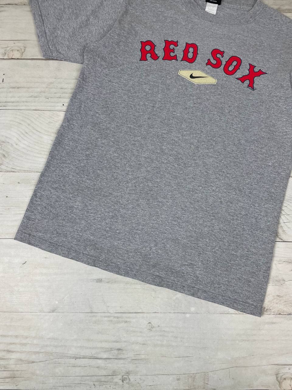 Nike Vintage Nike Red Sox Boston T Shirt 00s Big Logo Size US S / EU 44-46 / 1 - 3 Thumbnail