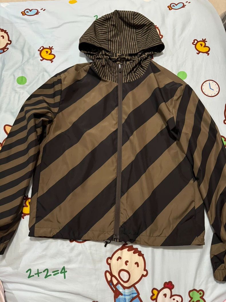 Fendi Fendi Double-sided patterned hood Size US S / EU 44-46 / 1 - 3 Thumbnail
