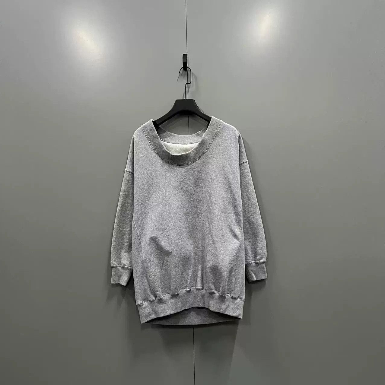 Balenciaga Balenciaga Gray Embroidered Double B Sweatshirt Size US S / EU 44-46 / 1 - 1 Thumbnail